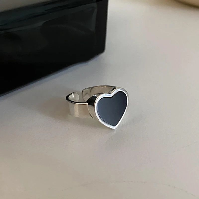 Jewelry Elegant Vintage Black Love Heart Ring Size ONE SIZE - 2 Thumbnail