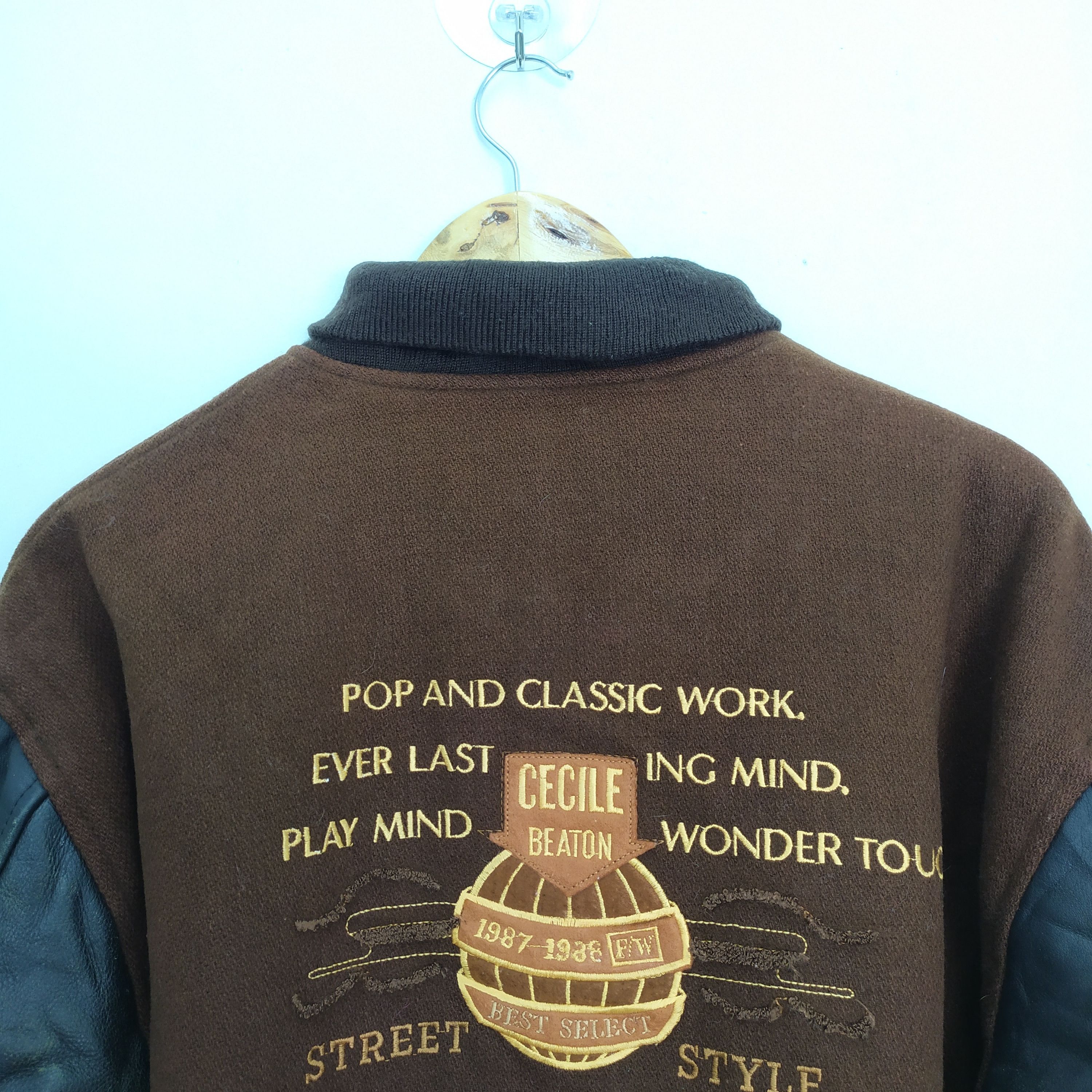 Vintage CECILE BEATON WOOL VARSITY JACKET LEATHER SLEEVE Size US L / EU 52-54 / 3 - 11 Thumbnail