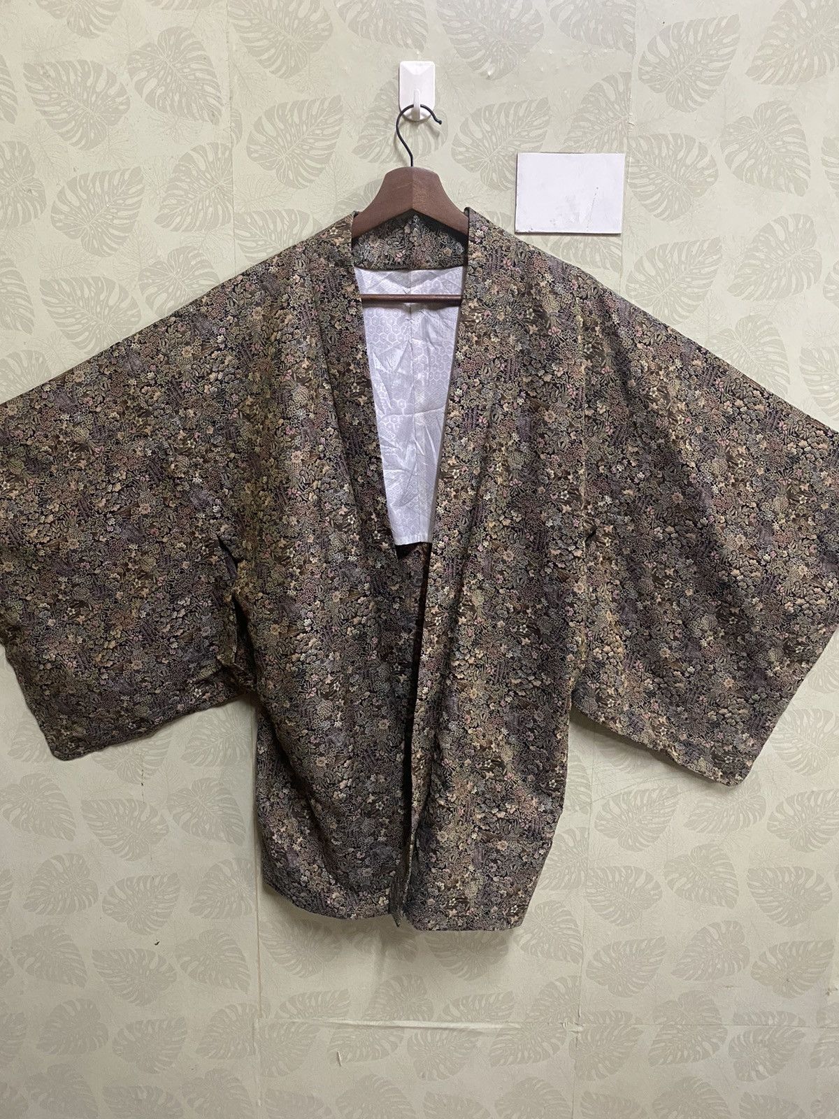 Japanese Brand Vintage 90s japanese kimono floral design - k4 Size US XL / EU 56 / 4 - 2 Thumbnail
