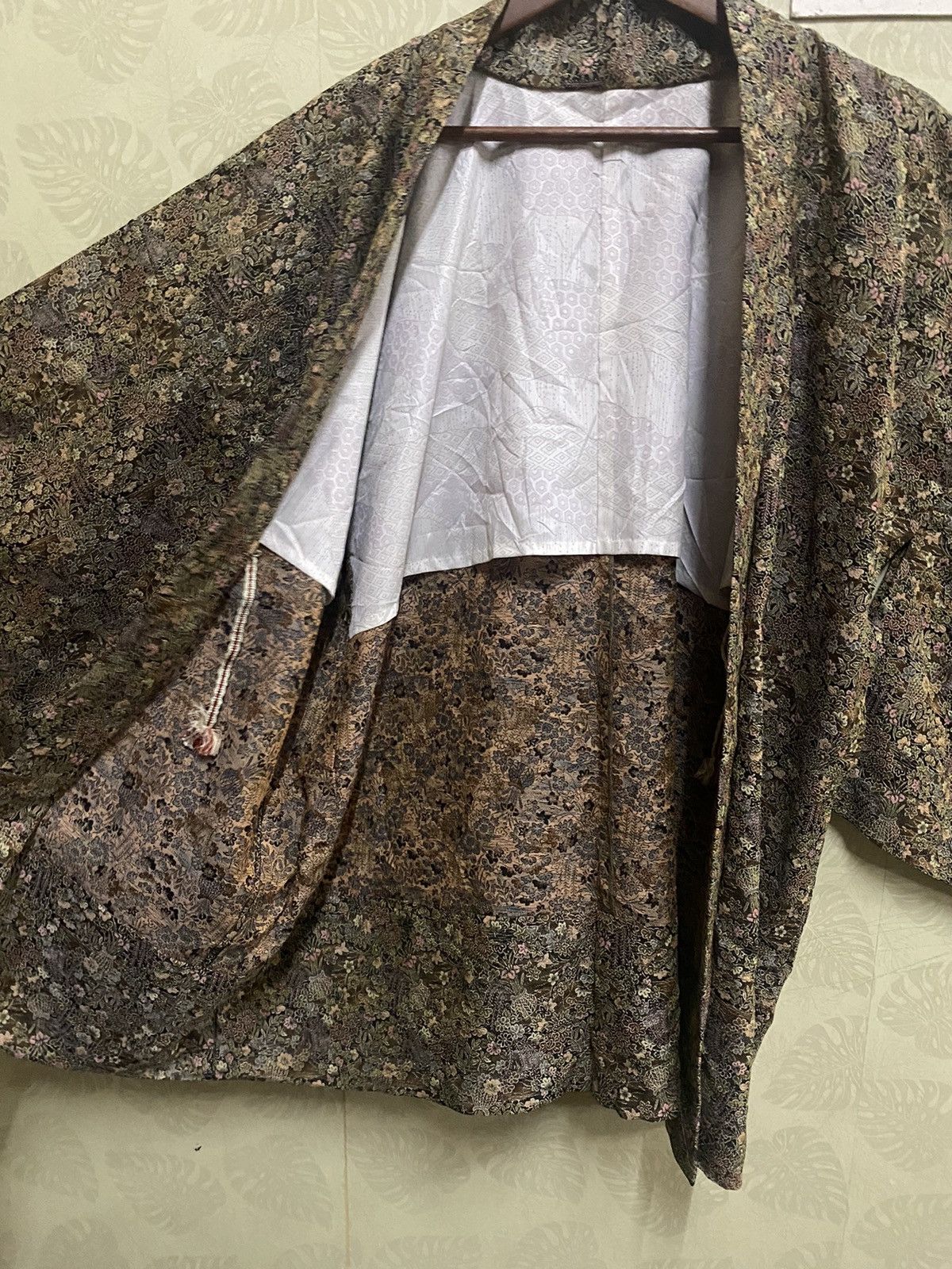 Japanese Brand Vintage 90s japanese kimono floral design - k4 Size US XL / EU 56 / 4 - 5 Thumbnail