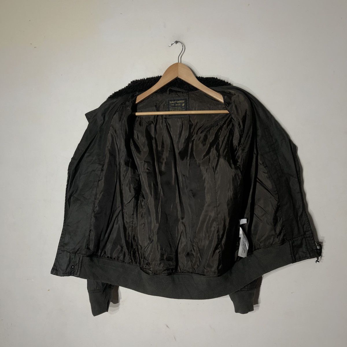 Japanese Brand DOUBLE BREAST QUALITY GARMENT TYPE: 20-09 UNIQLO MILITARY Size US M / EU 48-50 / 2 - 9 Thumbnail