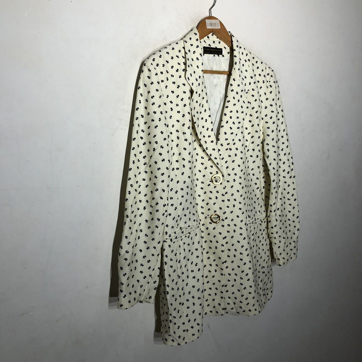 Designer LUIGI MADDALENA OVERPRINT FLOWER DOT Size US M / EU 48-50 / 2 - 5 Thumbnail