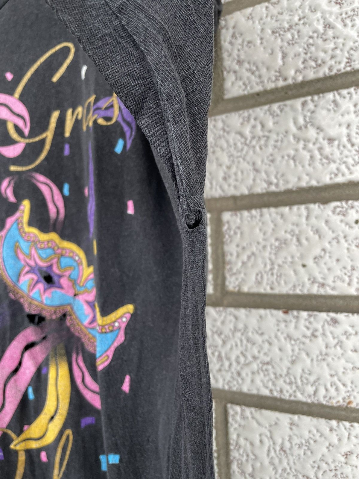 Band Tees × Vintage Vintage 1995 Mardi Gras Masquerade Graphic Single Stitch Size US XL / EU 56 / 4 - 12 Thumbnail