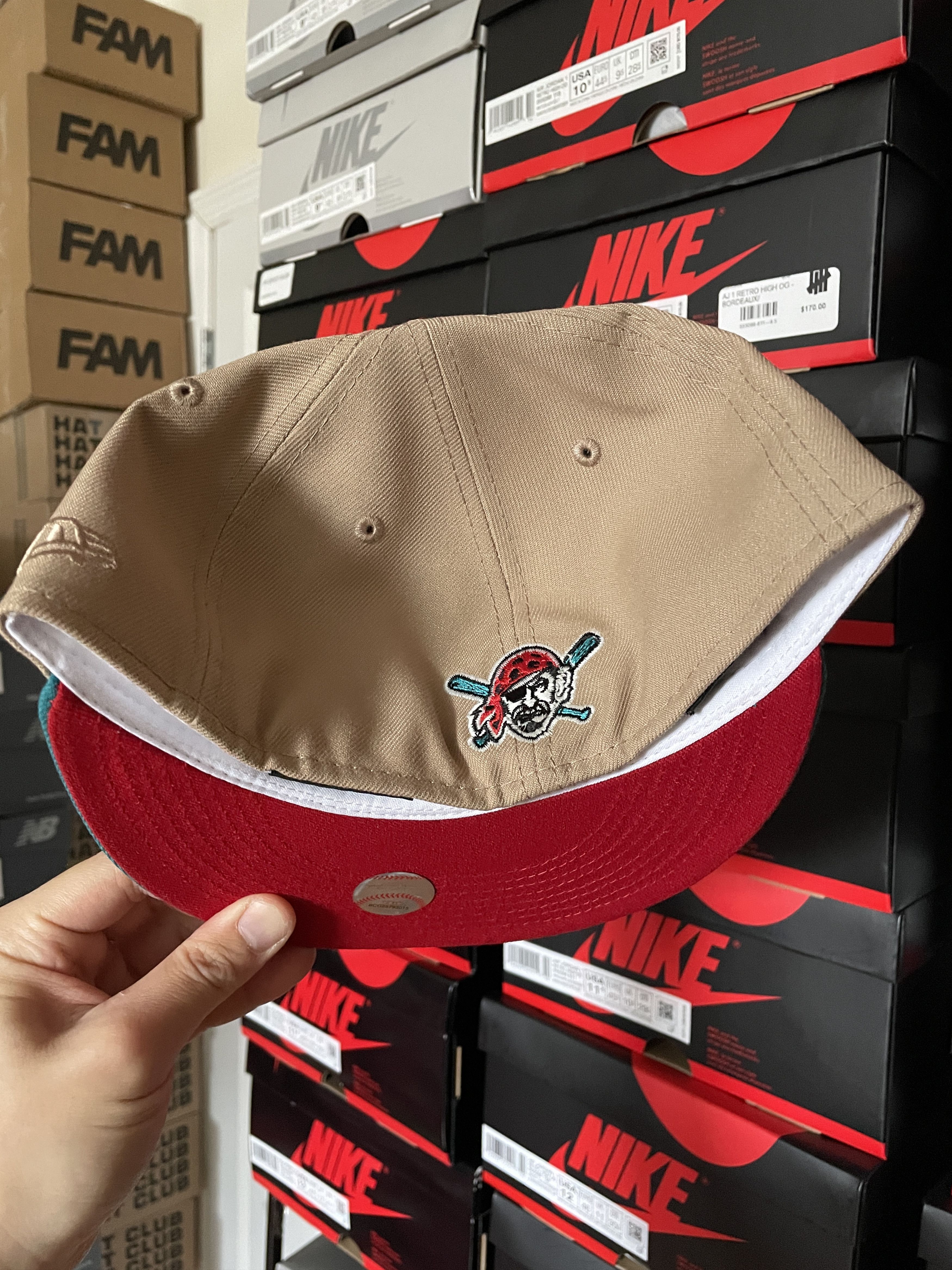 MLB × New Era Sportsworld Pocahontas Pittsburgh Pirates 7 1/8 Camel Teal Size ONE SIZE - 5 Thumbnail