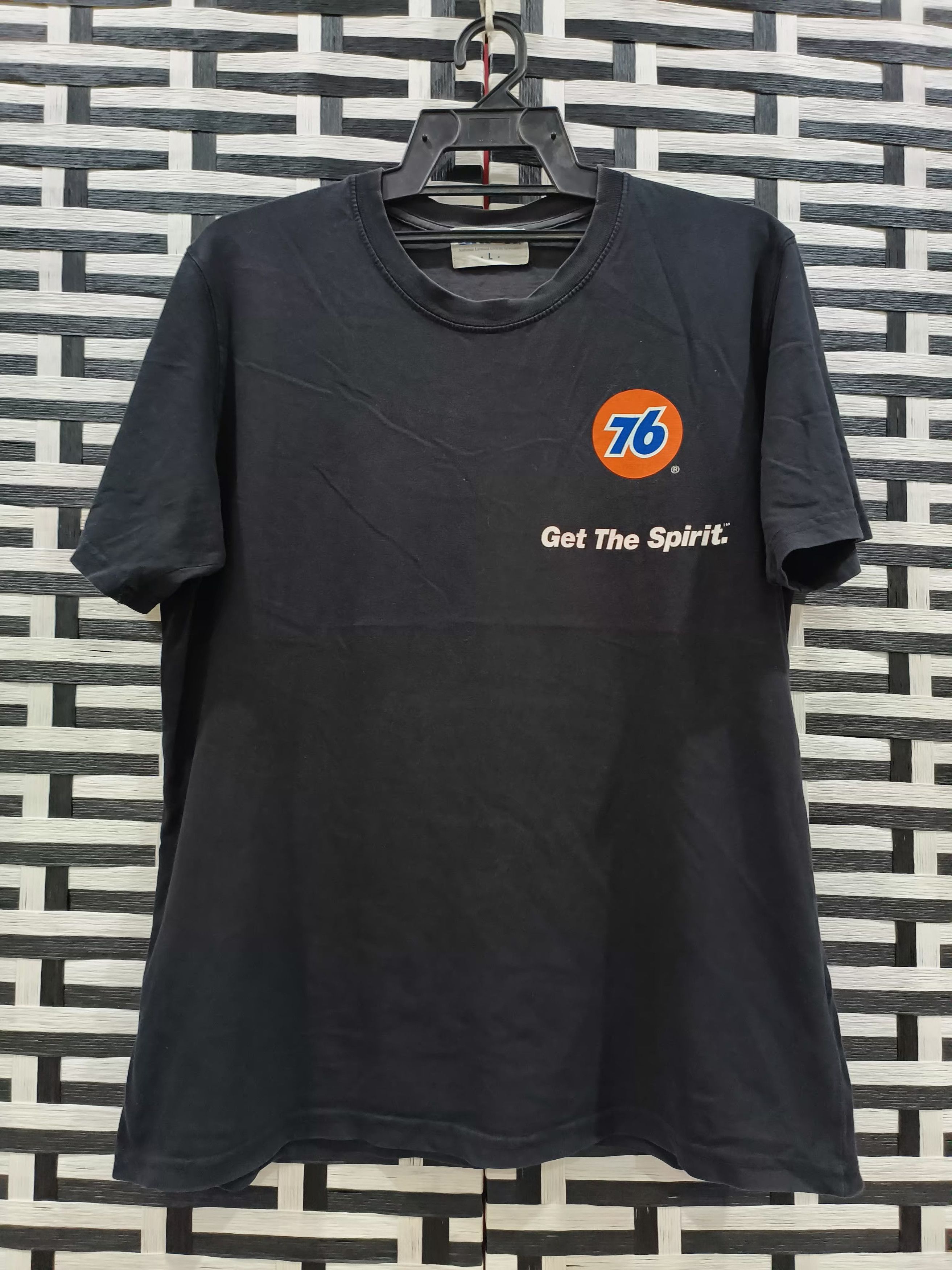 Vintage Vintage Distressed Union 76 Thrashed tee Size US L / EU 52-54 / 3 - 1 Thumbnail