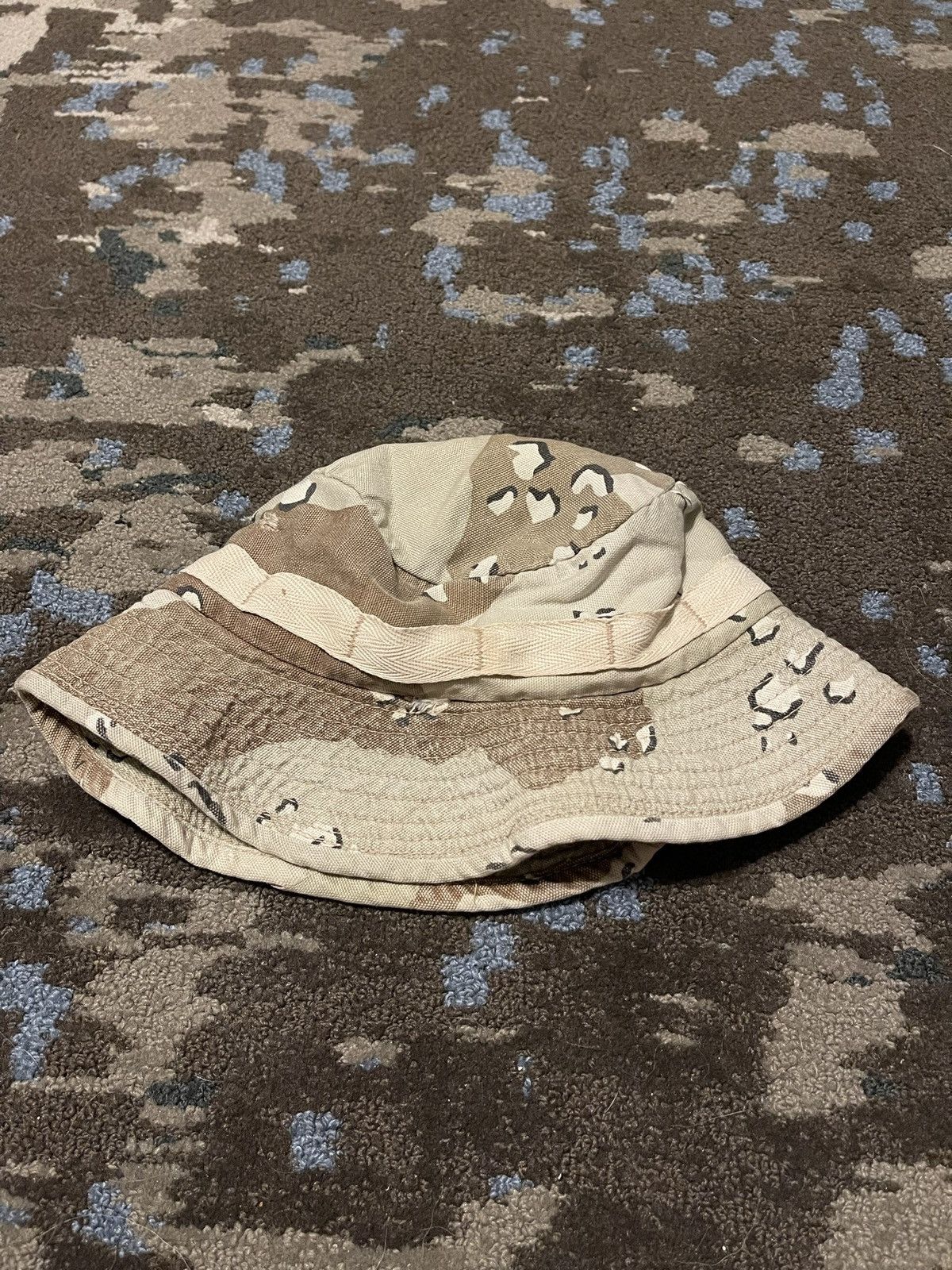 Japanese Brand Vintage Desert Camo Bucket Hat Size ONE SIZE - 1 Thumbnail
