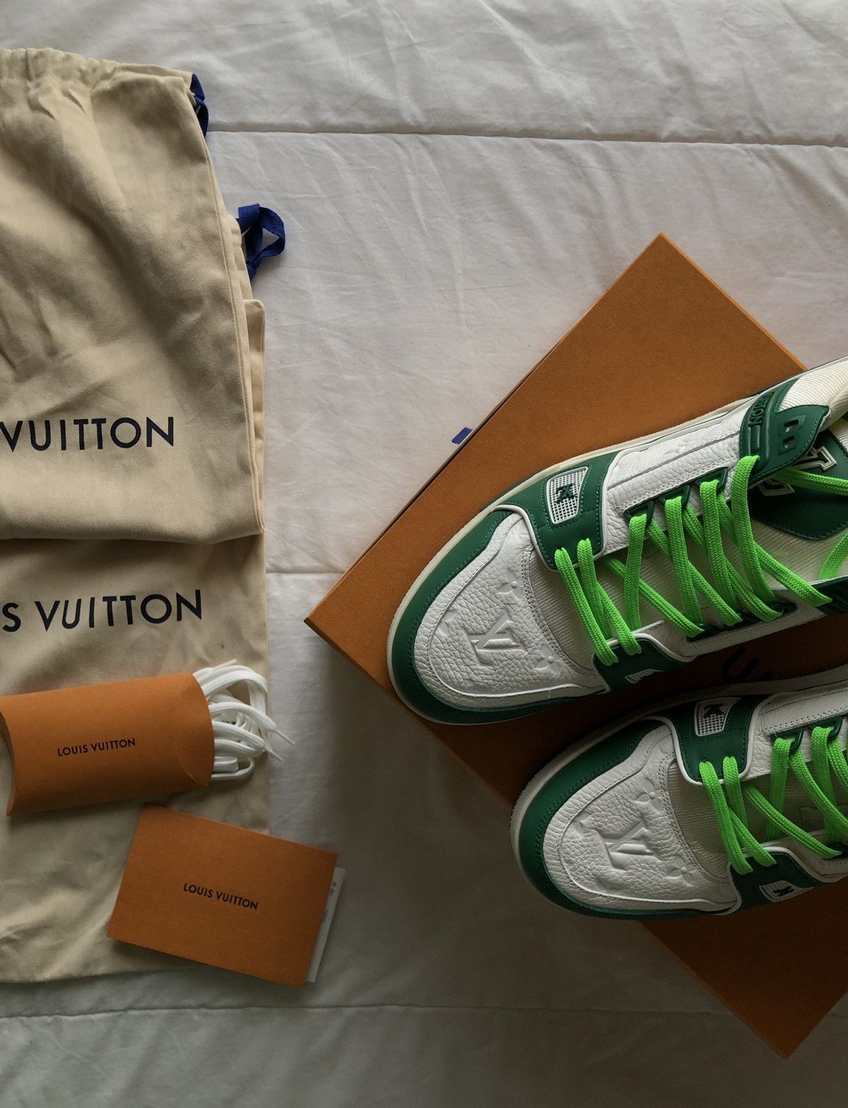 Louis Vuitton Louis Vuitton Green/White LV Trainers Size US 12 / EU 45 - 4 Thumbnail