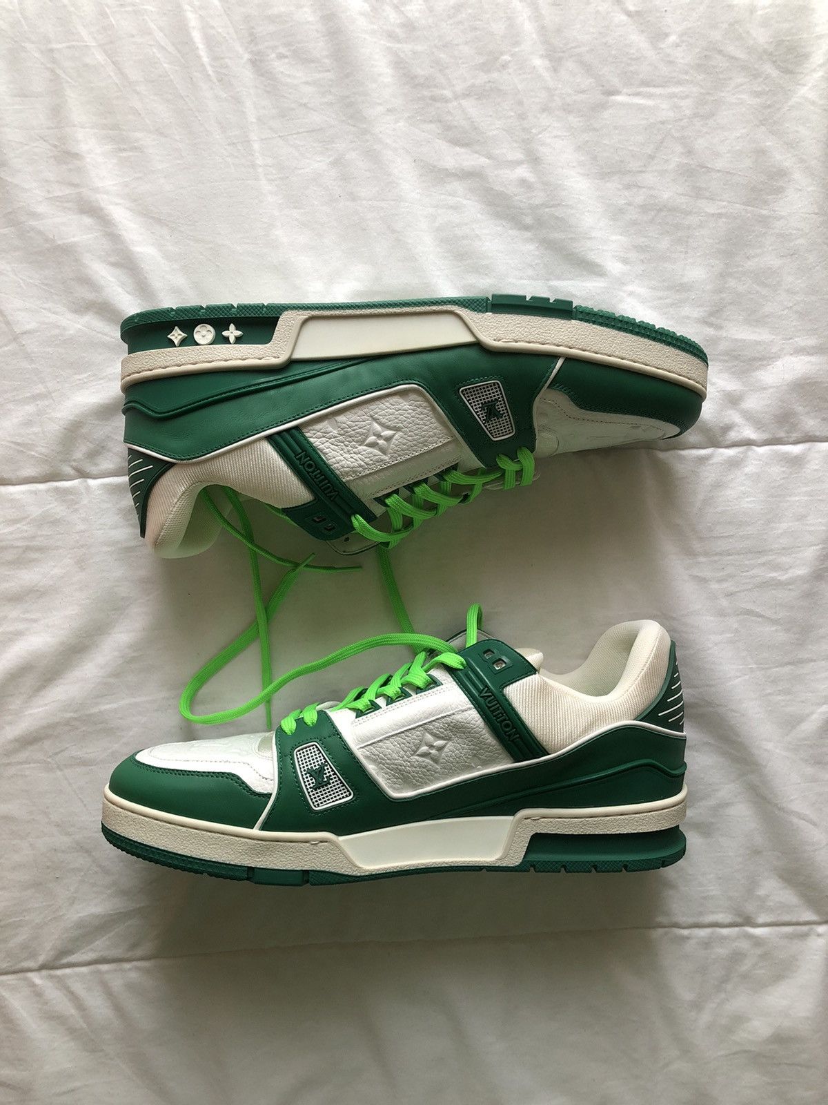 Louis Vuitton Louis Vuitton Green/White LV Trainers Size US 12 / EU 45 - 15 Thumbnail