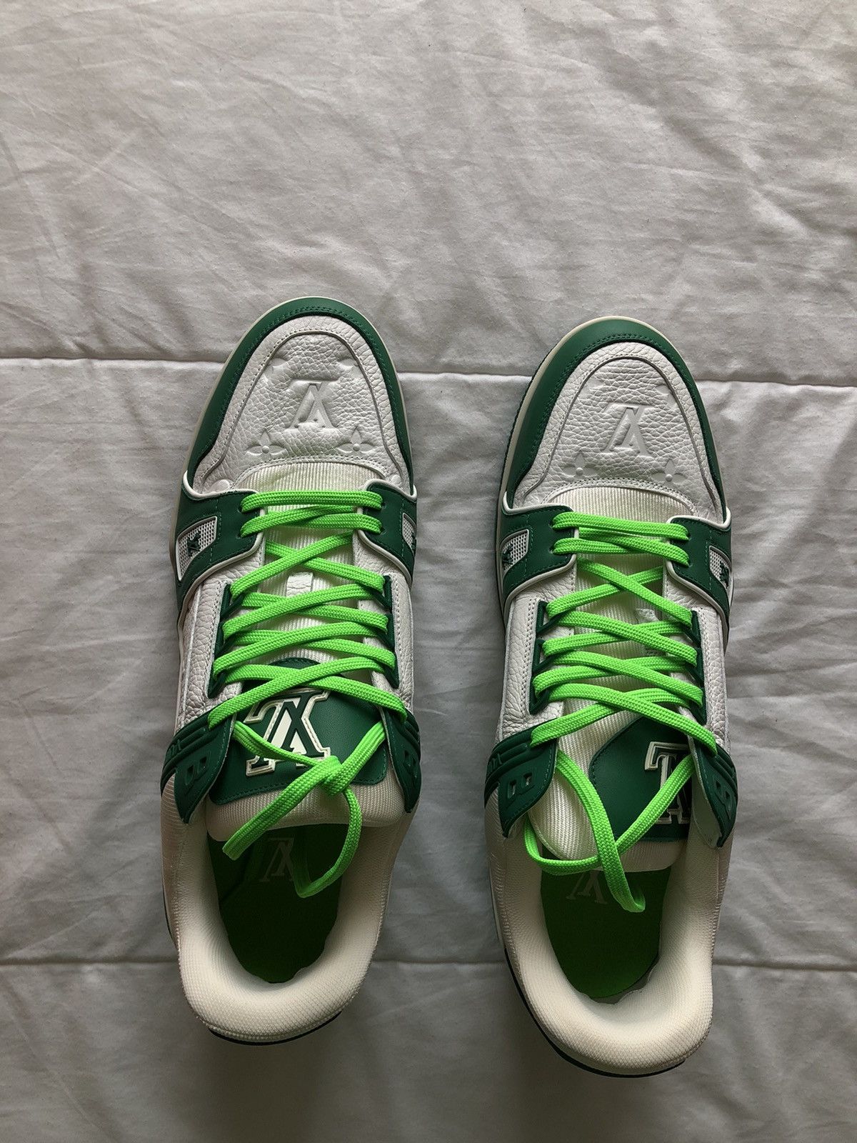 Louis Vuitton Louis Vuitton Green/White LV Trainers Size US 12 / EU 45 - 13 Thumbnail