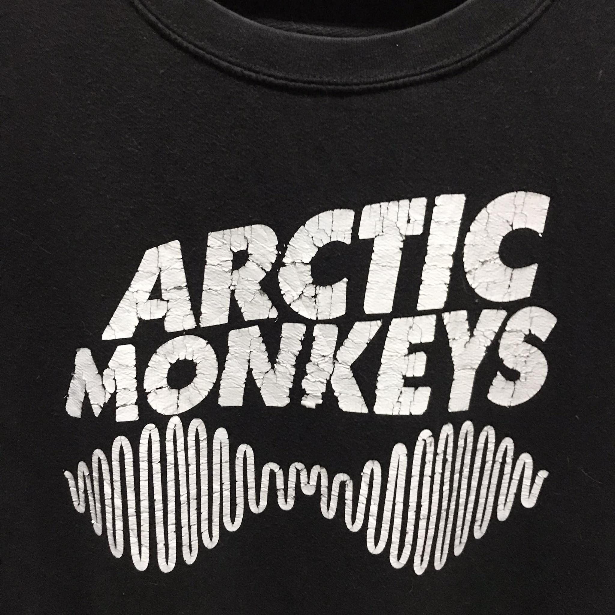 Band Tees Arctic Monkeys Brit Rock Band Sweatshirt Size US M / EU 48-50 / 2 - 2 Thumbnail