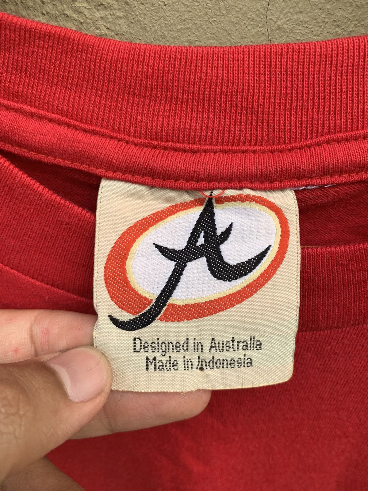 Man Made In Australia Vintage Y2K Australia Aloha Surfboard Brand Tee Flora design Size US XL / EU 56 / 4 - 7 Thumbnail