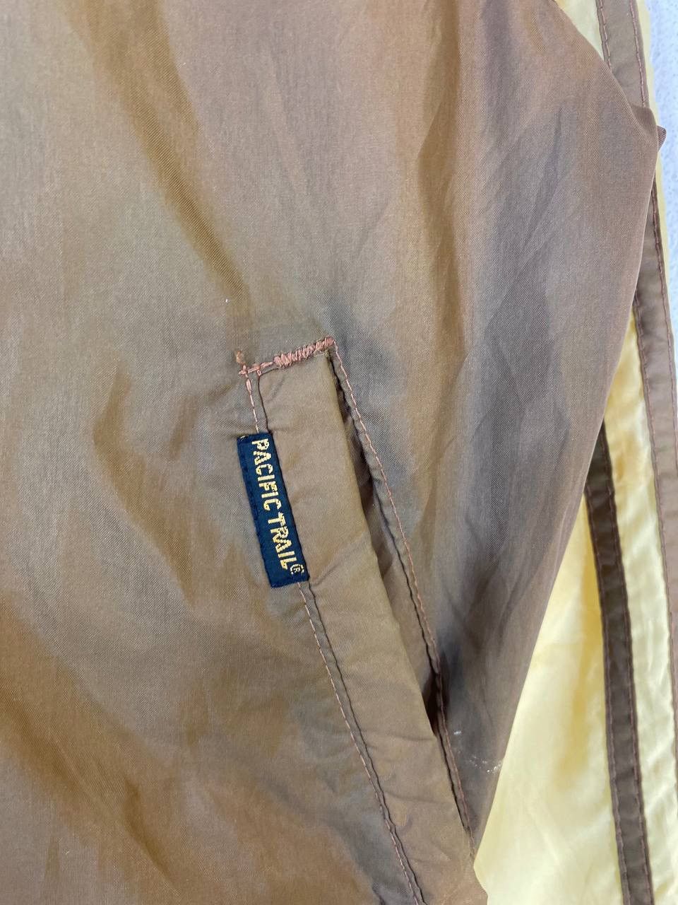 Pacific Trail Vintage Pacific Trial Windbreaker Velvet Lining Size US M / EU 48-50 / 2 - 11 Thumbnail