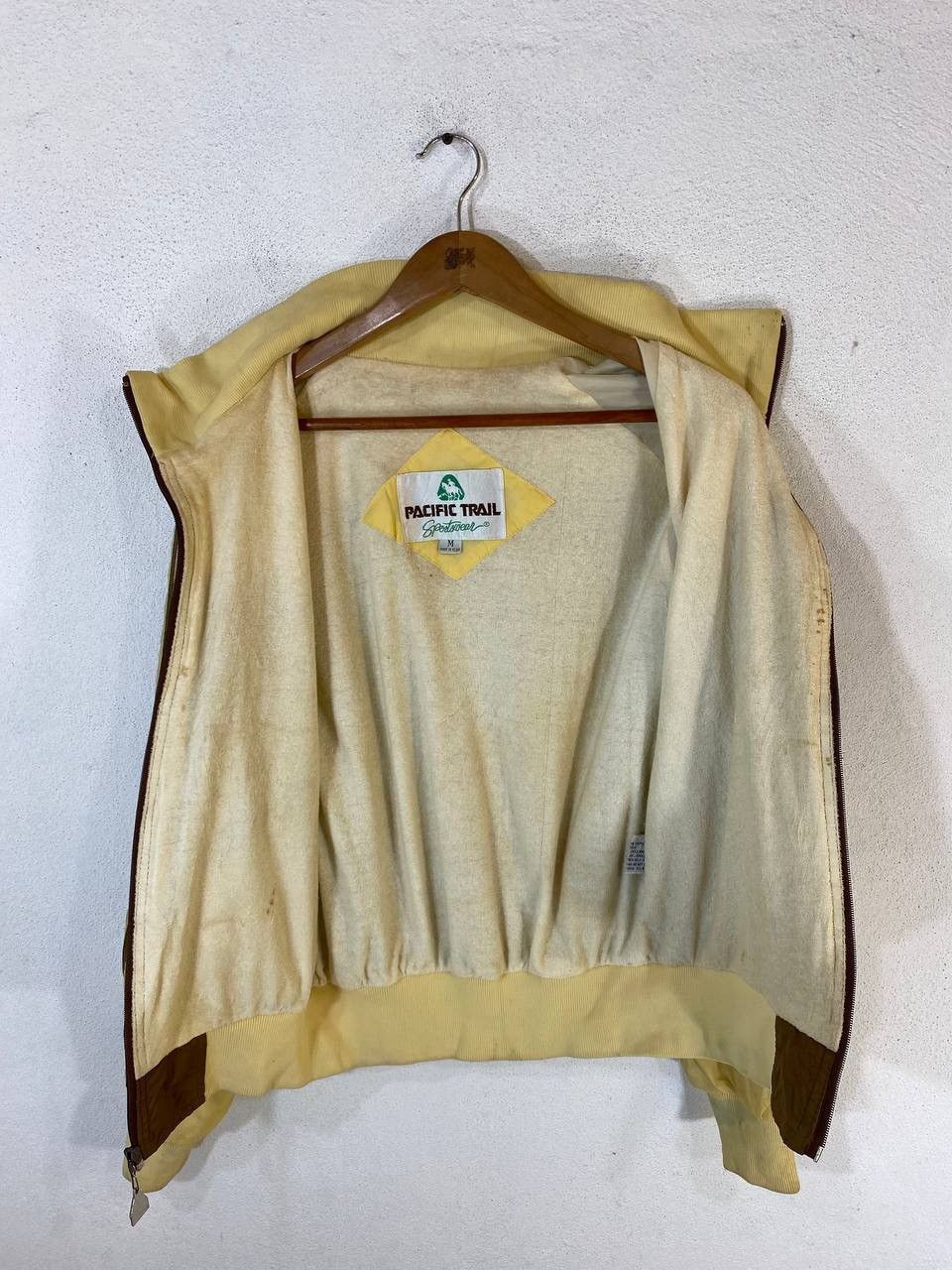 Pacific Trail Vintage Pacific Trial Windbreaker Velvet Lining Size US M / EU 48-50 / 2 - 3 Thumbnail
