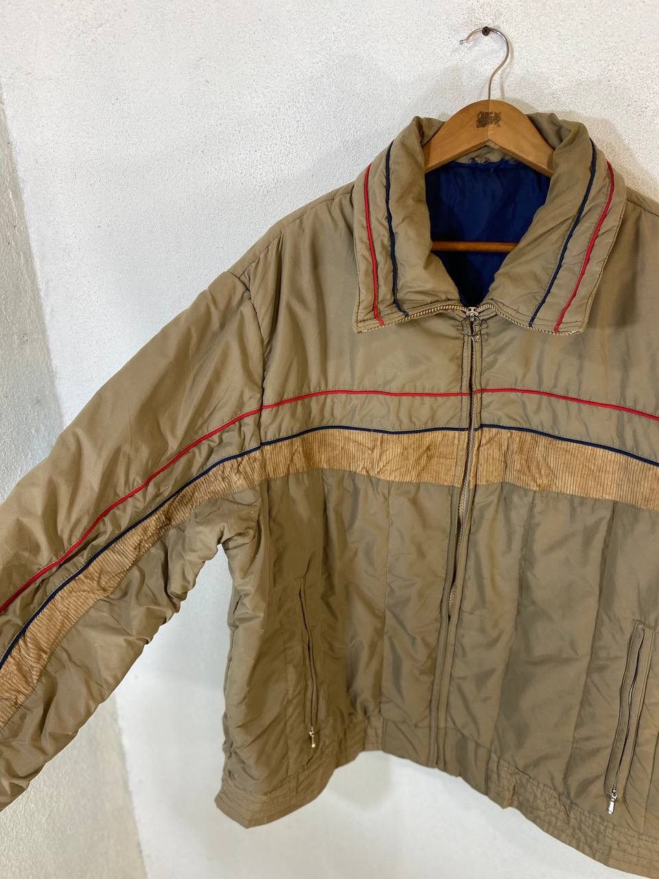 Vintage Vintage Retro Puffer ski Jacket Very Nice Design Size US L / EU 52-54 / 3 - 7 Thumbnail