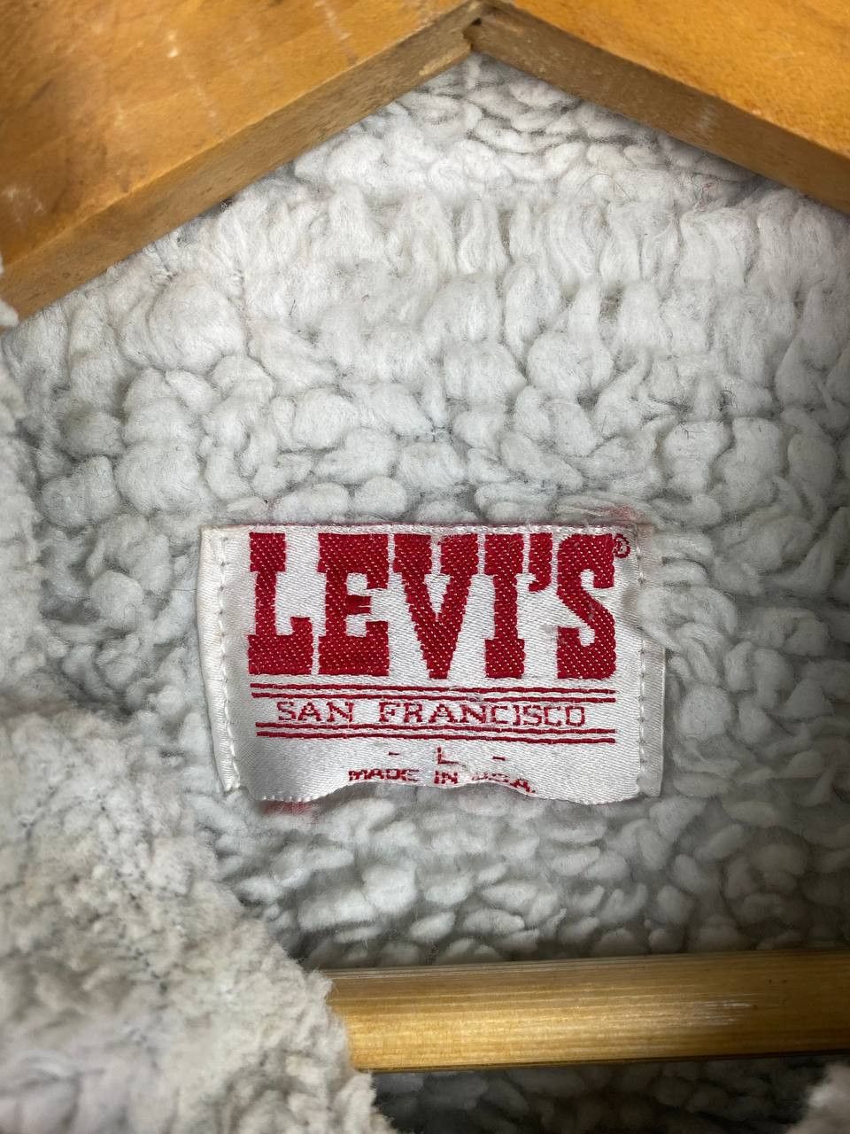 Levi's Vintage Levis Sherpa Jacket Disstressed Made In Usa Size US L / EU 52-54 / 3 - 9 Thumbnail