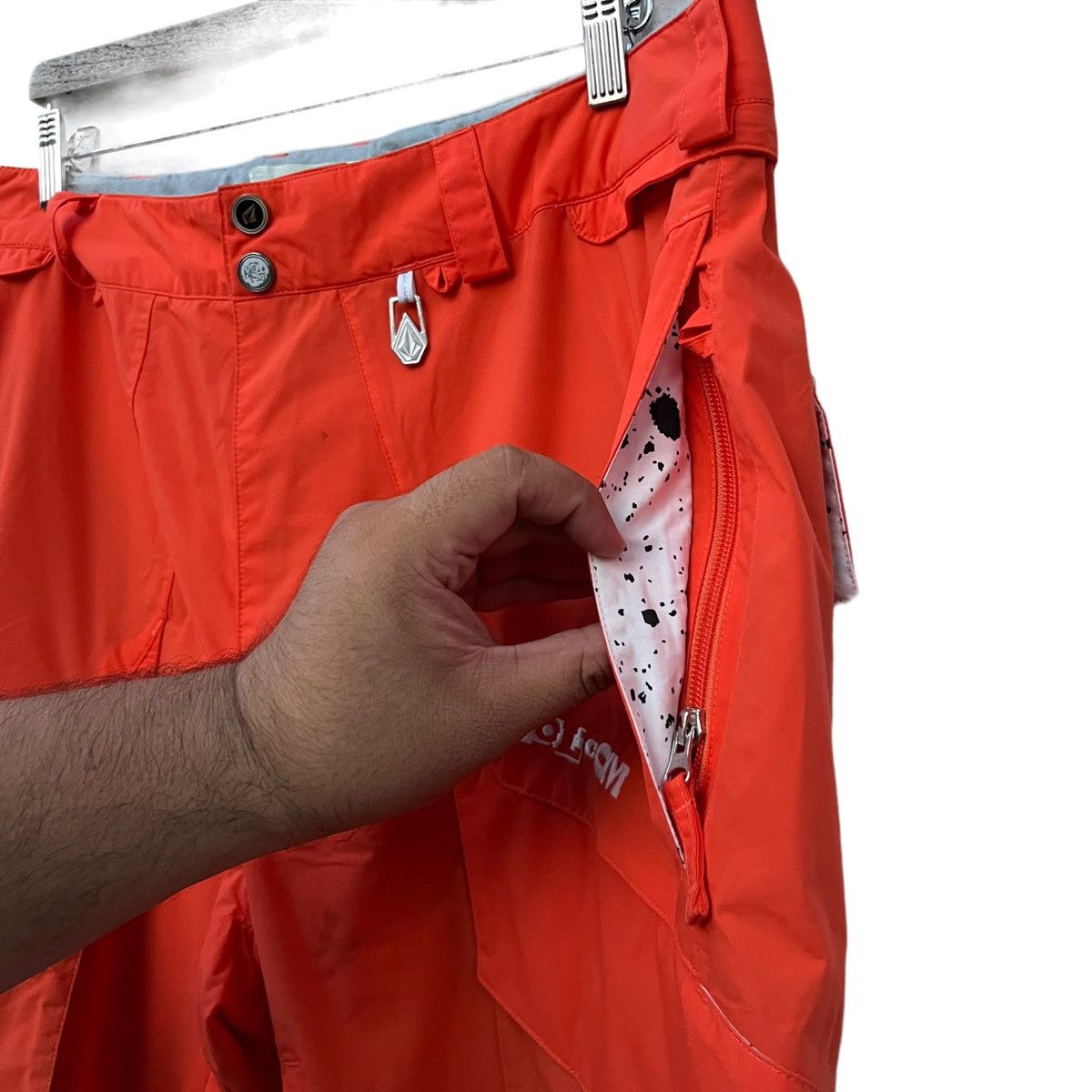 Japanese Brand VINTAGE VOLCOM SKI PANTS OVERALL RARE COLOUR BONDAGE DESIGN Size US 38 / EU 54 - 10 Thumbnail