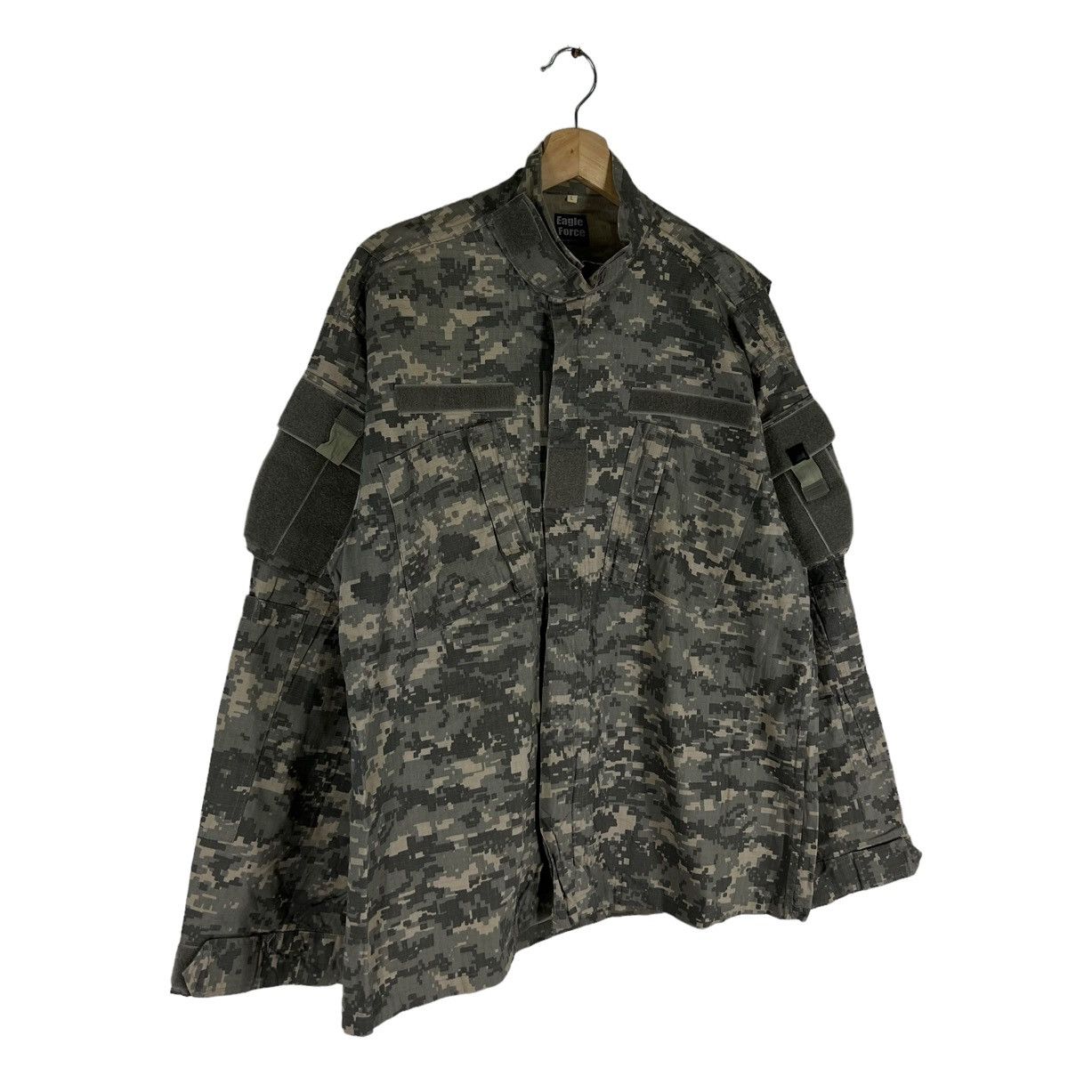Vintage VINTAGE MILITARY CAMO SURVIVAL JACKET EAGLE FORCE CARGO Size US L / EU 52-54 / 3 - 5 Thumbnail