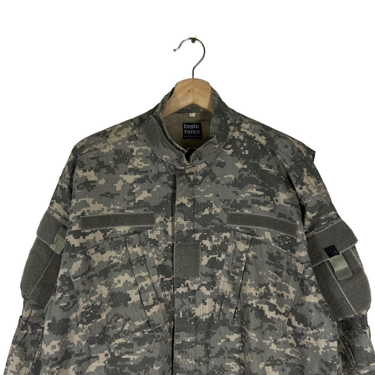 Vintage VINTAGE MILITARY CAMO SURVIVAL JACKET EAGLE FORCE CARGO Size US L / EU 52-54 / 3 - 2 Thumbnail