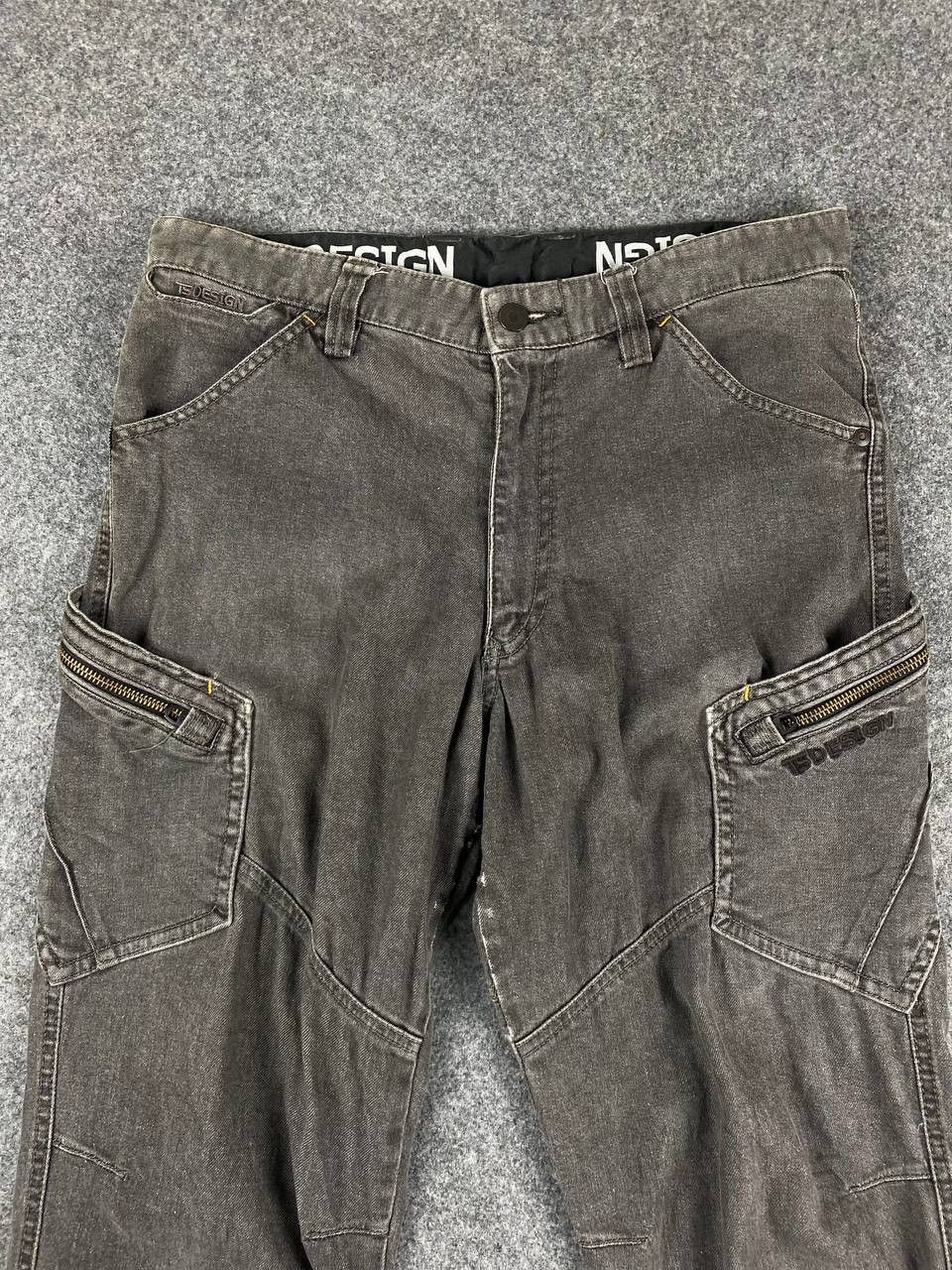 Japanese Brand japanese brands cargo pants nice design Size US 32 / EU 48 - 8 Thumbnail