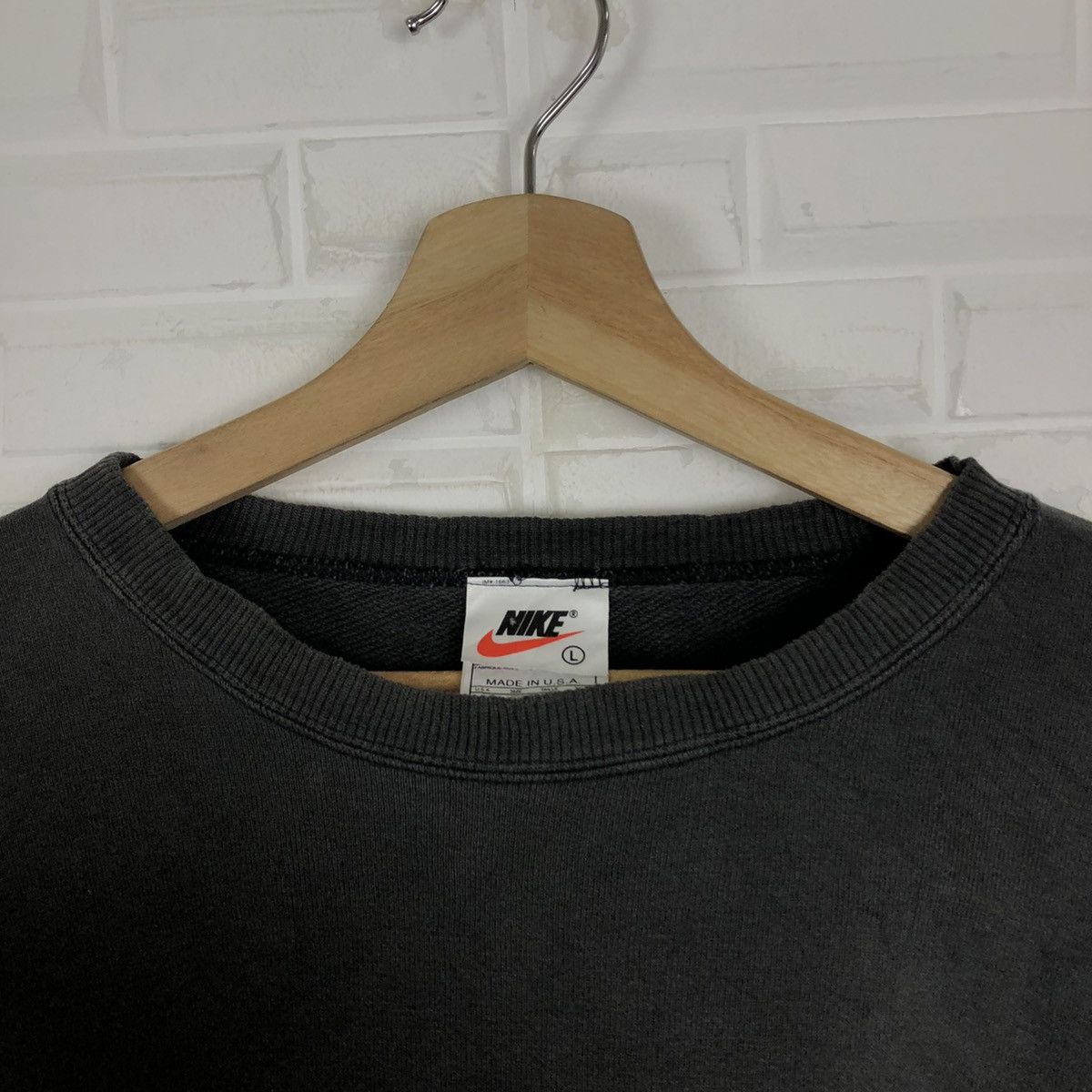 Nike VINTAGE 2000 NIKE SWOOSH SWEATSHIRT MADE IN USA Size US L / EU 52-54 / 3 - 4 Thumbnail