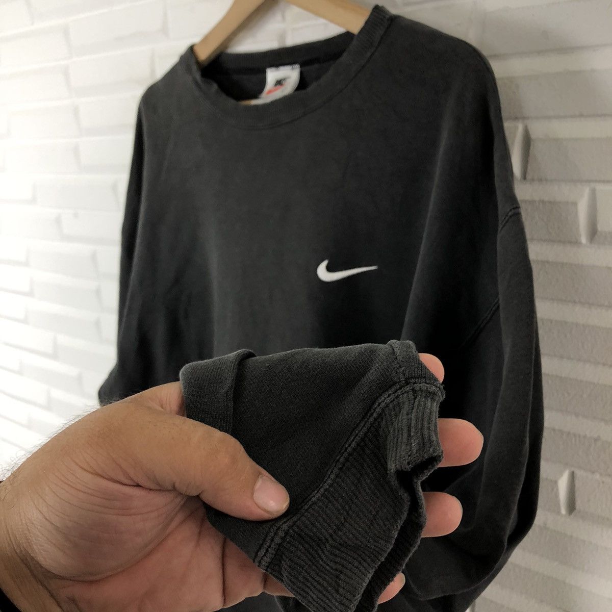 Nike VINTAGE 2000 NIKE SWOOSH SWEATSHIRT MADE IN USA Size US L / EU 52-54 / 3 - 5 Thumbnail