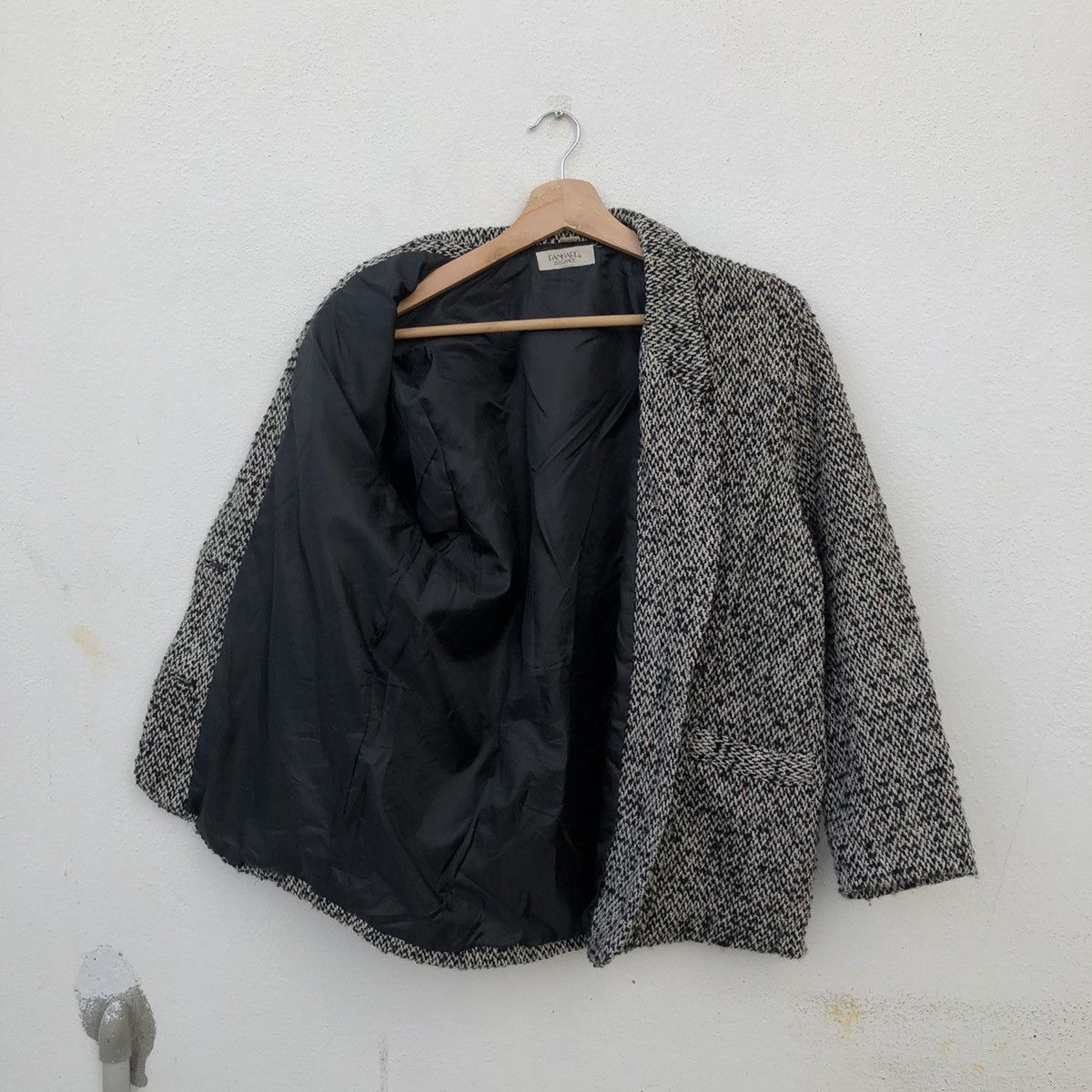 Japanese Brand ISSEY MIYAKE INSPIRED DESIGN PANHARD ELEGANCE BUTTON JACKET Size US M / EU 48-50 / 2 - 11 Thumbnail