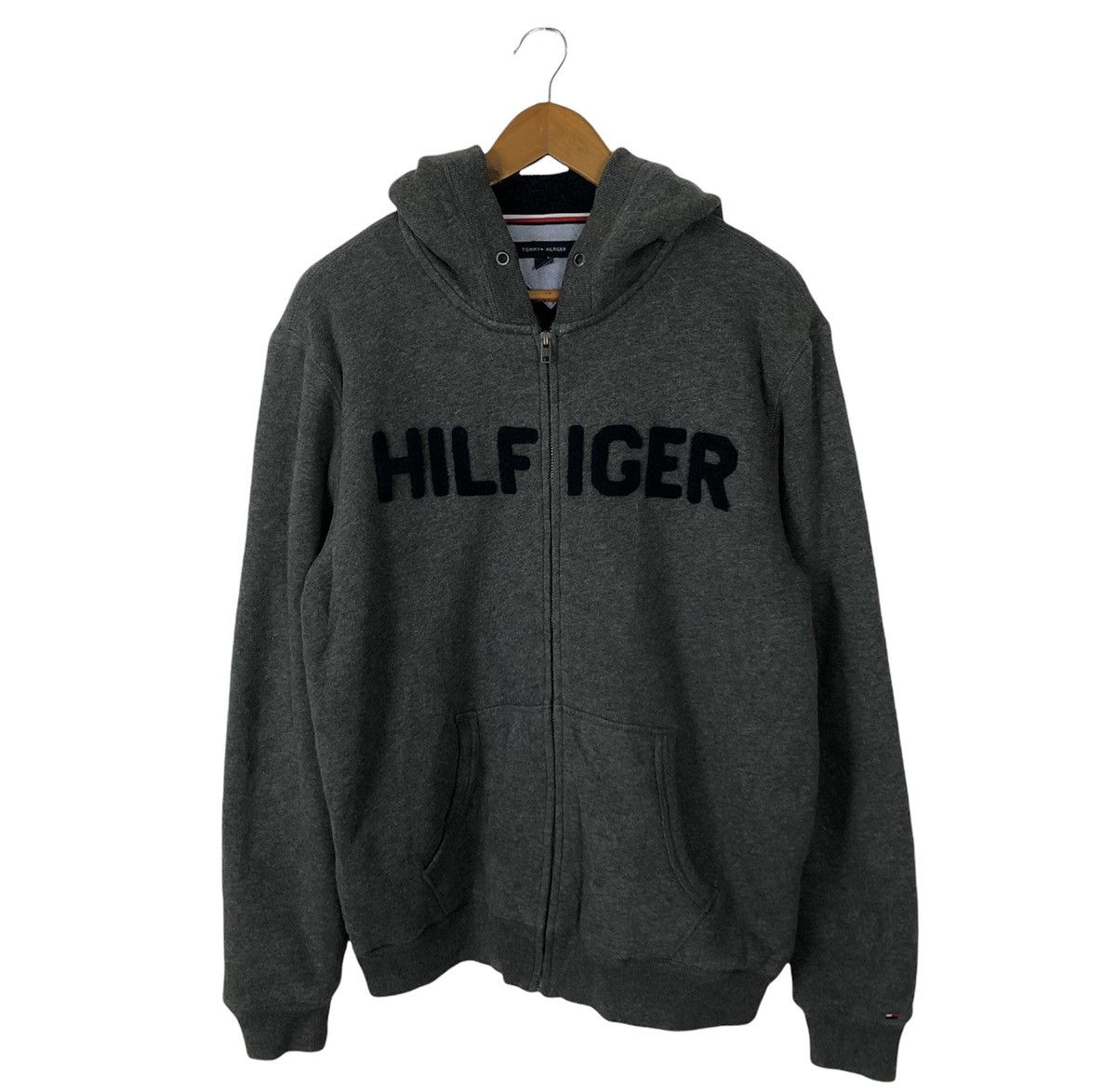 Japanese Brand TOMMY HILFIGER HOODIE BIG LOGO EMBROIDERED Size US L / EU 52-54 / 3 - 1 Thumbnail