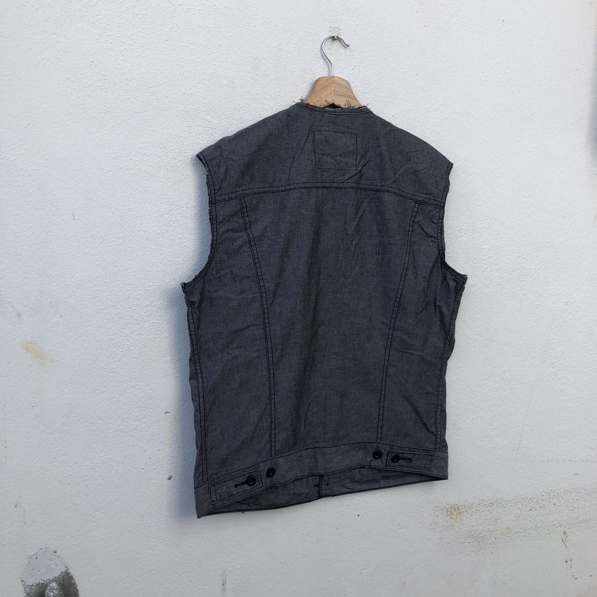 Levi's VINTAGE LEVI'S TANK TOP SLEEVELESS UTILITY MULTI POCKET Size US M / EU 48-50 / 2 - 9 Thumbnail