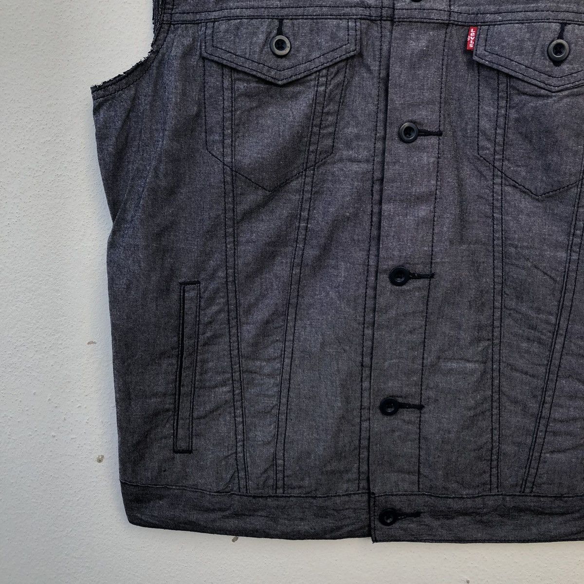 Levi's VINTAGE LEVI'S TANK TOP SLEEVELESS UTILITY MULTI POCKET Size US M / EU 48-50 / 2 - 6 Thumbnail