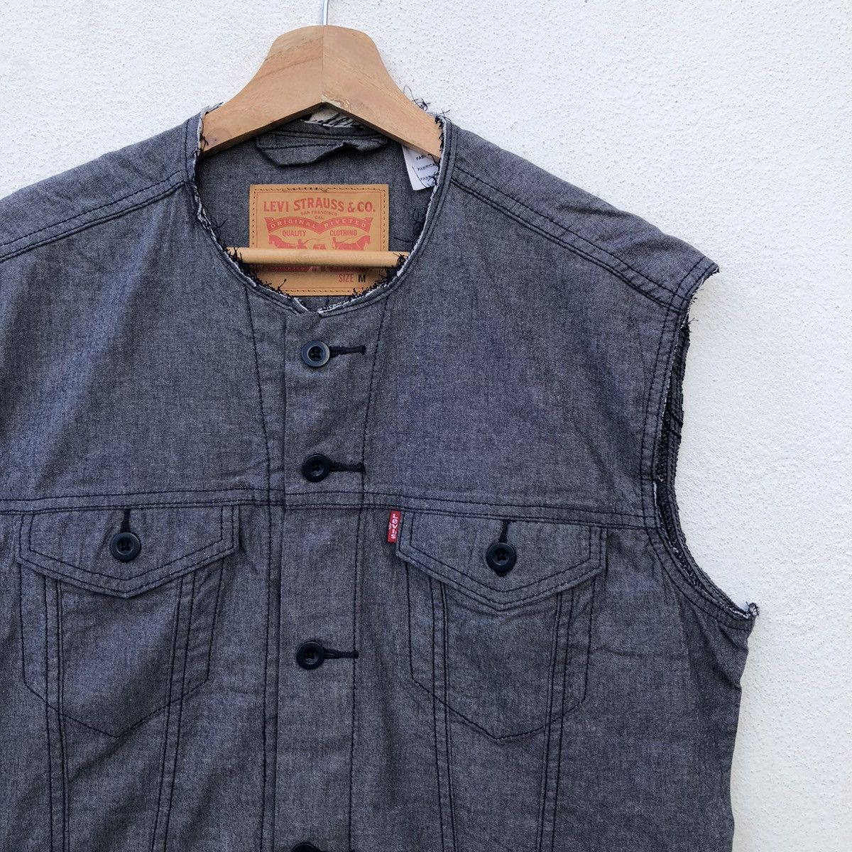 Levi's VINTAGE LEVI'S TANK TOP SLEEVELESS UTILITY MULTI POCKET Size US M / EU 48-50 / 2 - 3 Thumbnail