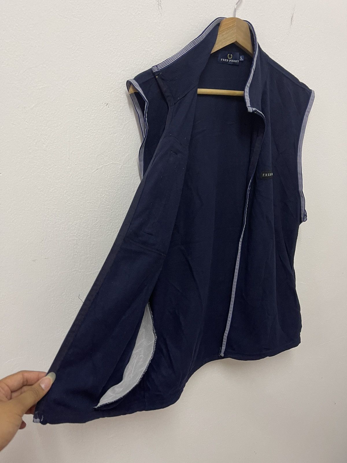 Fred Perry × Vintage Vintage Fred Perry Mini Logo Zipper Vest Size US M / EU 48-50 / 2 - 4 Thumbnail