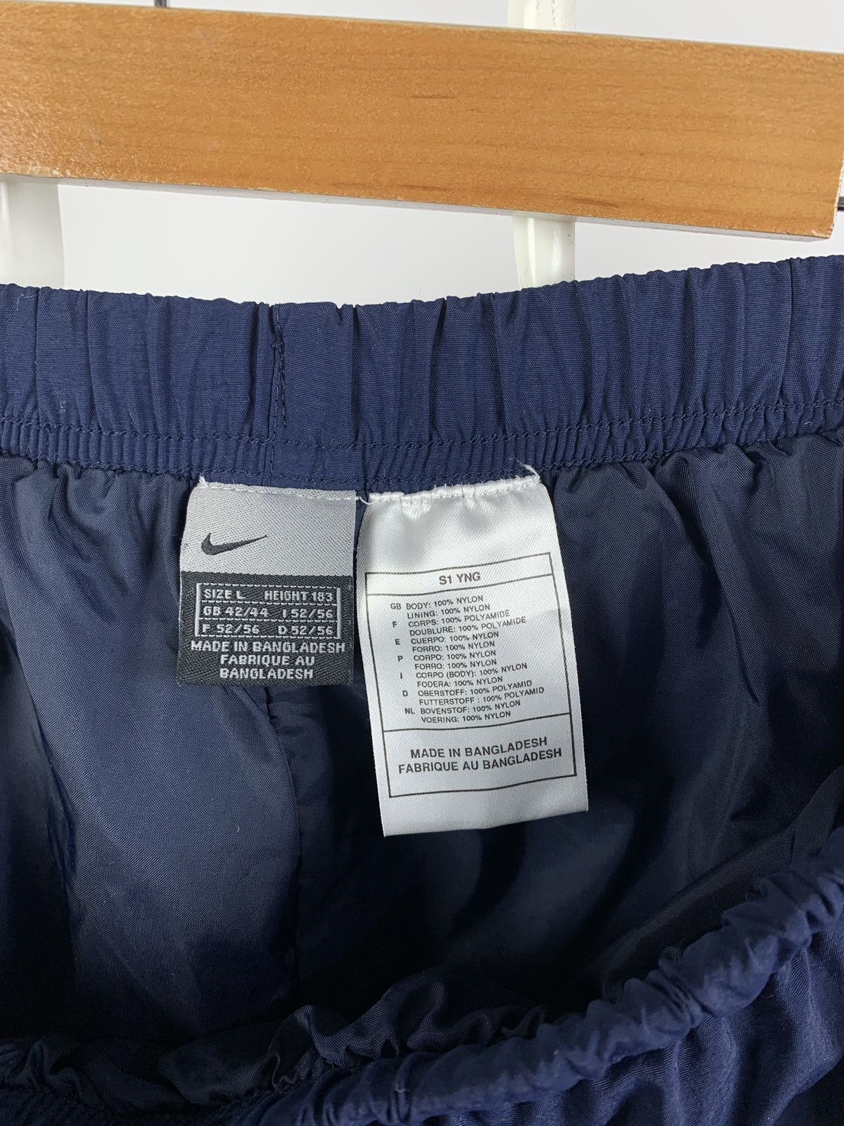 Nike Vintage Nike Swoosh Navy Nylon Track Pants Joggers Size US 34 / EU 50 - 17 Thumbnail