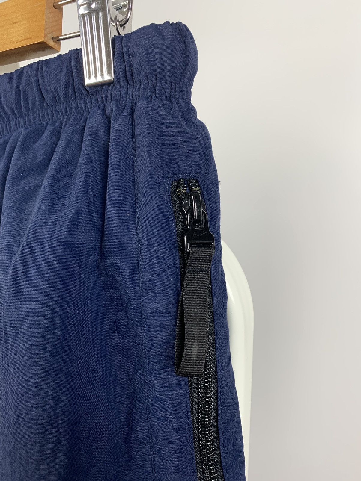 Nike Vintage Nike Swoosh Navy Nylon Track Pants Joggers Size US 34 / EU 50 - 9 Thumbnail