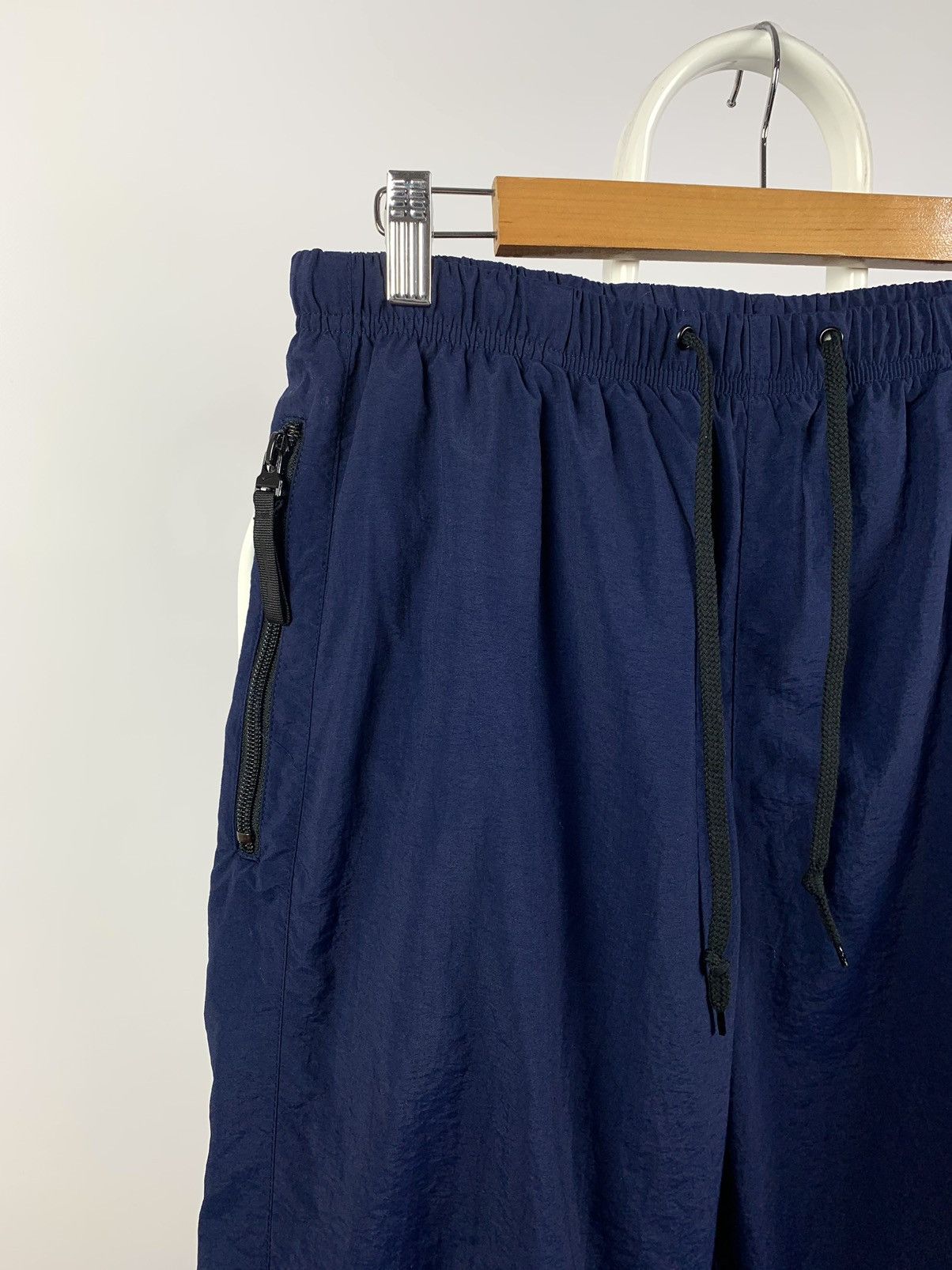 Nike Vintage Nike Swoosh Navy Nylon Track Pants Joggers Size US 34 / EU 50 - 12 Thumbnail
