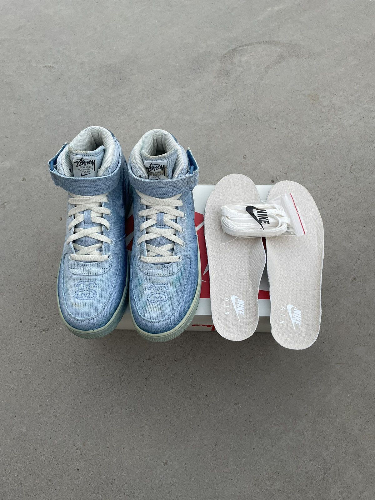 Nike × Stussy *custom dyed* Stussy x Nike Air Force 1 mid “sky blue” Size US 9.5 / EU 42-43 - 9 Thumbnail