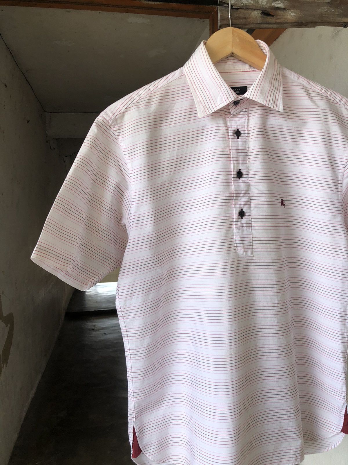 Burberry Vintage Burberry Black Label Strip Half Button Shirt Size US L / EU 52-54 / 3 - 8 Thumbnail