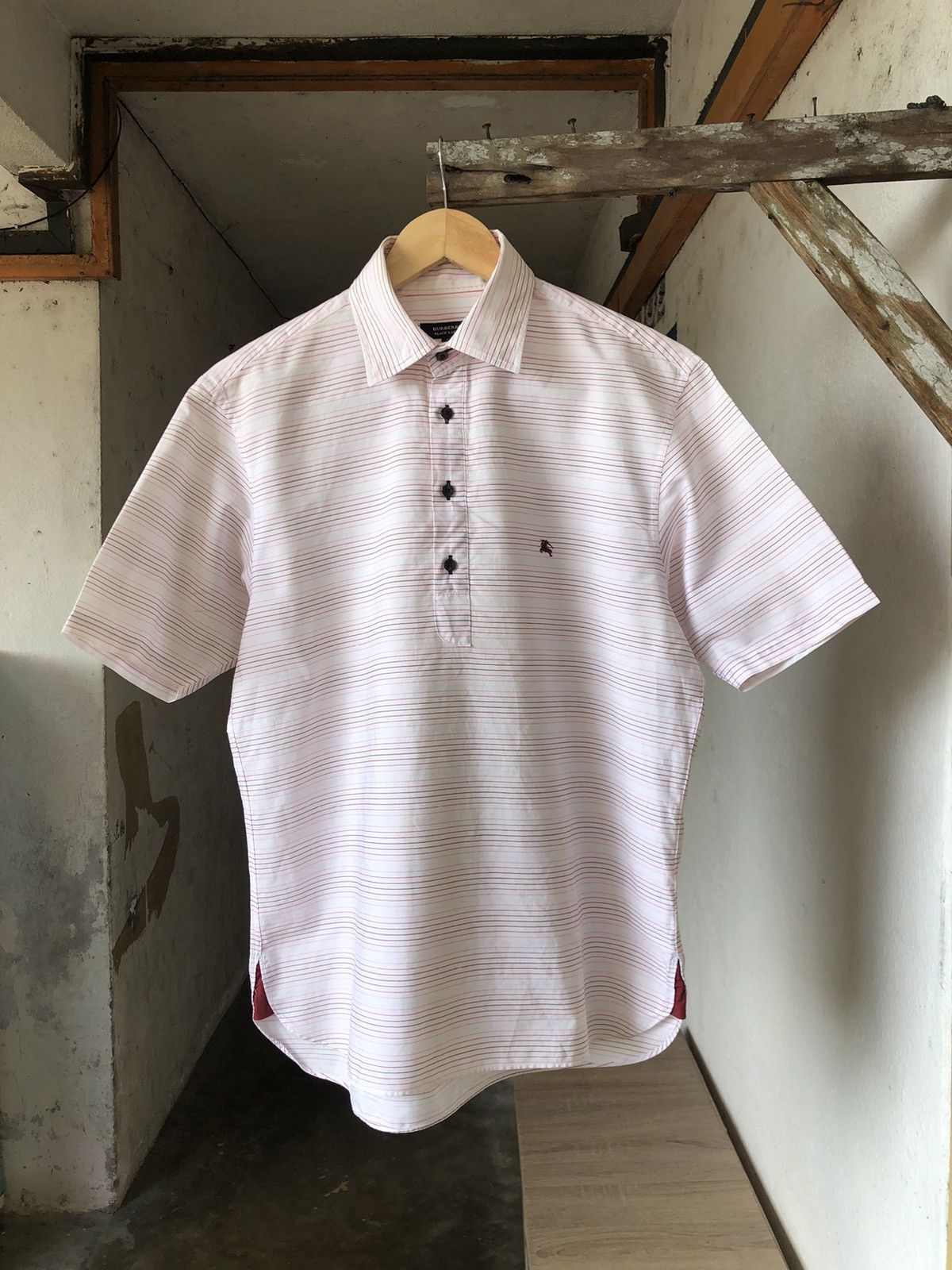 Burberry Vintage Burberry Black Label Strip Half Button Shirt Size US L / EU 52-54 / 3 - 3 Thumbnail