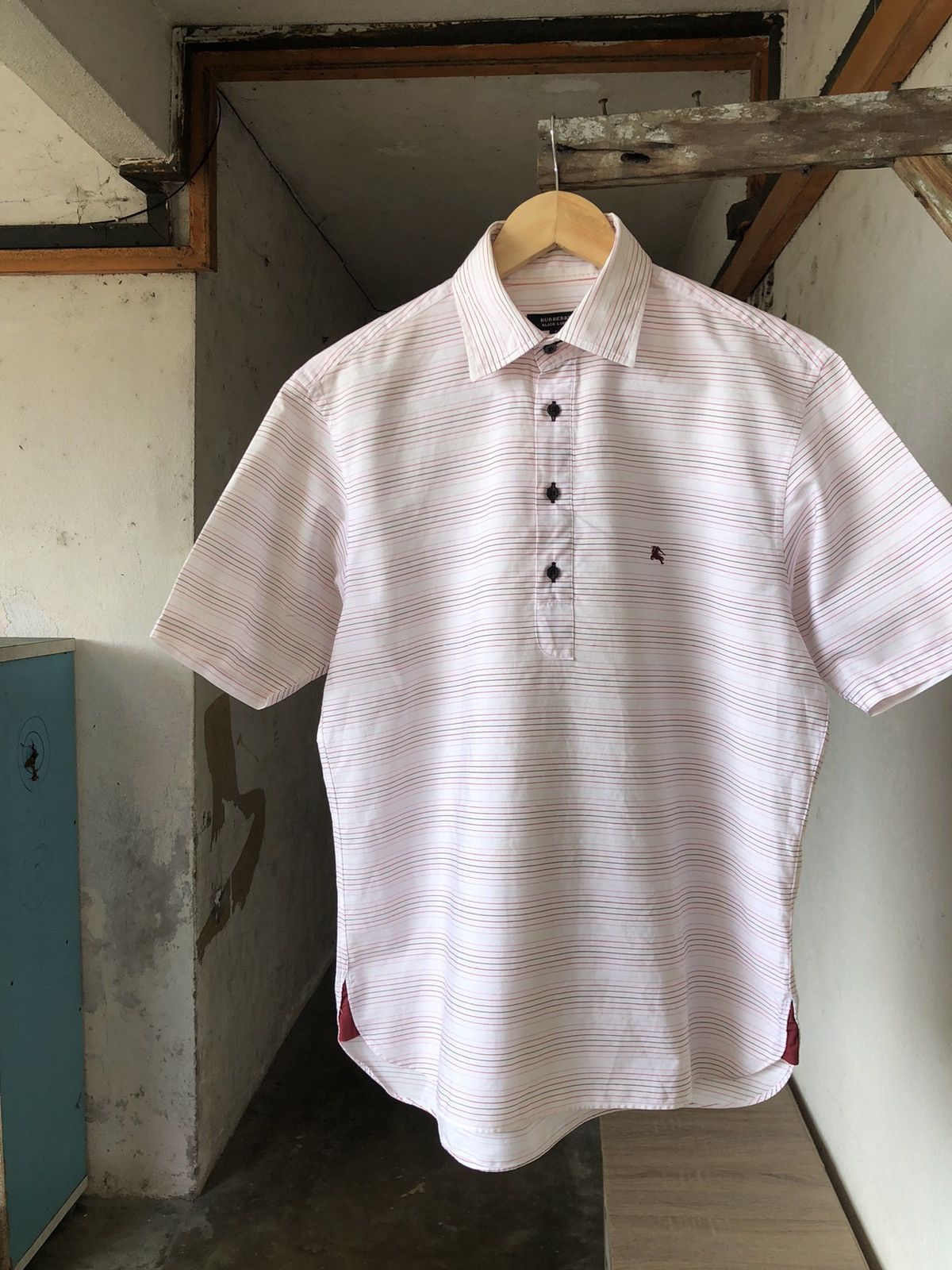 Burberry Vintage Burberry Black Label Strip Half Button Shirt Size US L / EU 52-54 / 3 - 4 Thumbnail