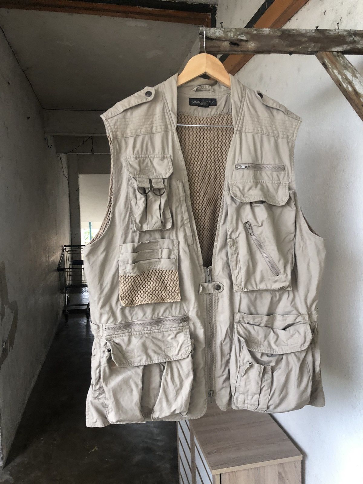 Banana Republic Vtg Banana Republic Utility Multipocket Hunting Vest Jacket Size US L / EU 52-54 / 3 - 6 Thumbnail