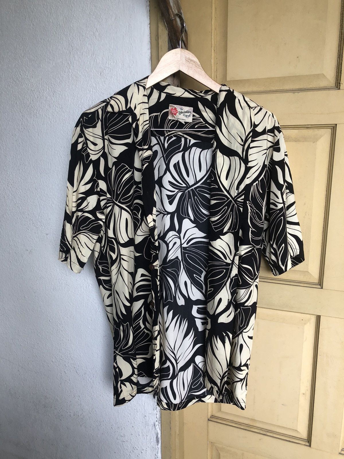 Vintage Vintage The Hawaiian Rayon Button Up Shirts Size US S / EU 44-46 / 1 - 8 Thumbnail