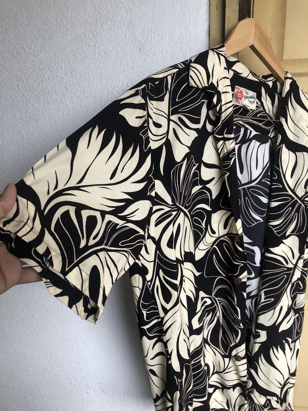 Vintage Vintage The Hawaiian Rayon Button Up Shirts Size US S / EU 44-46 / 1 - 9 Thumbnail