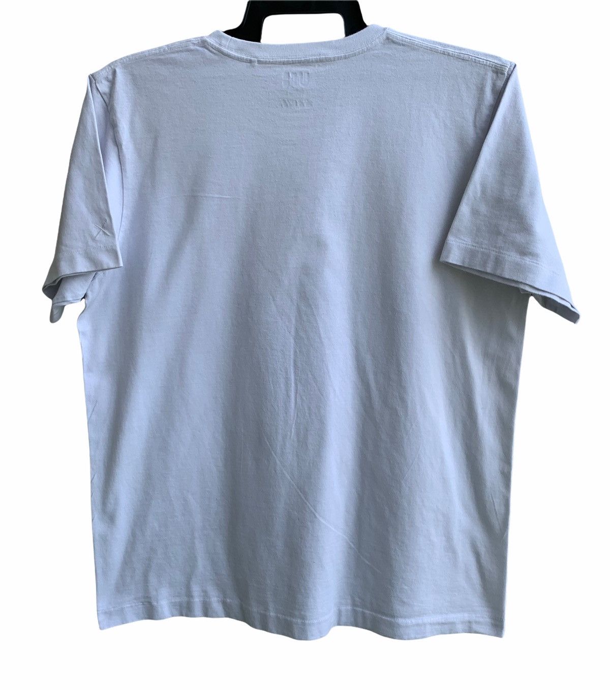 Kaws × Uniqlo UNIQLO × KAWS T Shirts XL Size US XL / EU 56 / 4 - 3 Thumbnail
