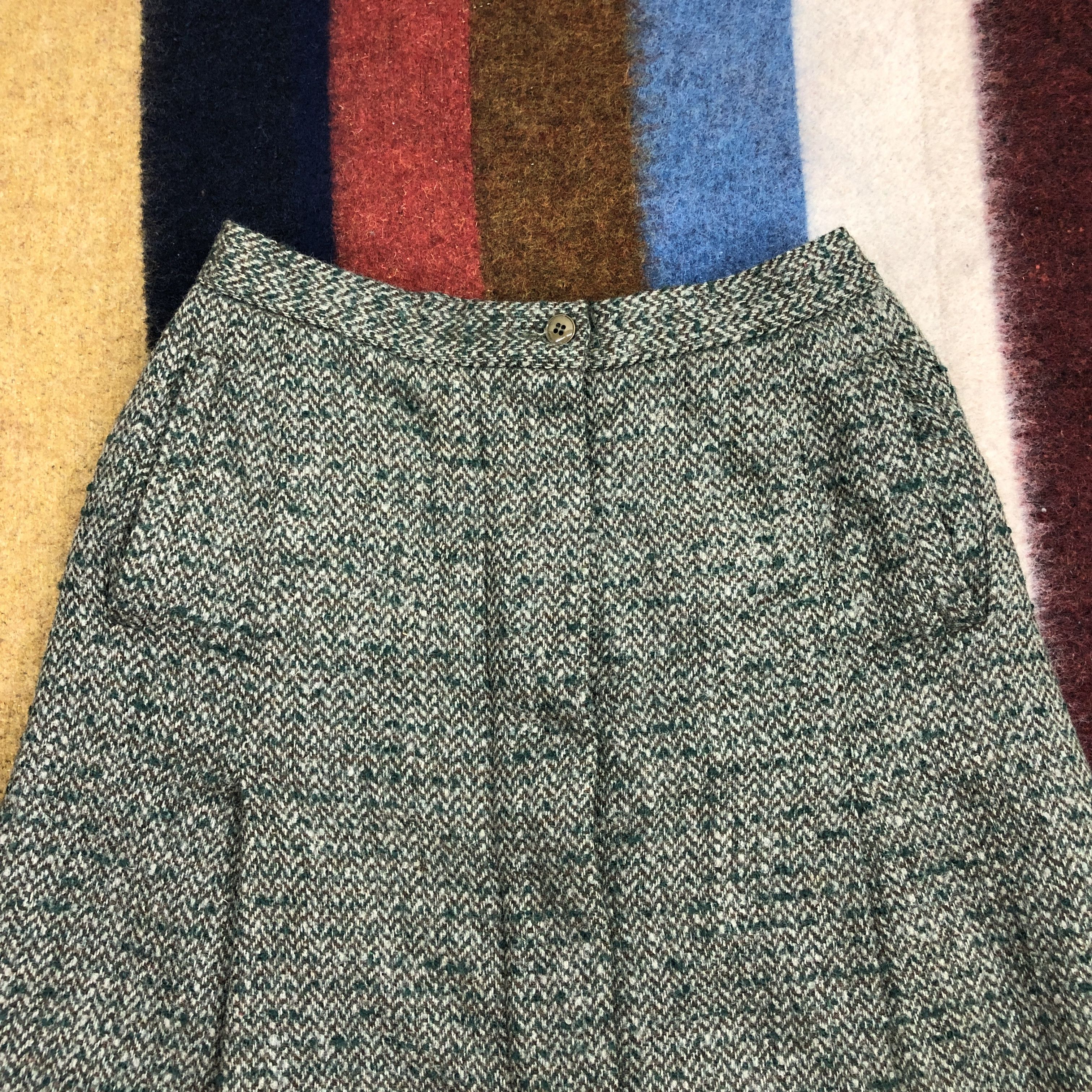 Vintage Vintage BIESSA MADE IN ITALY Viscosa Mini Skirt #0452/S Size 27" / US 4 / IT 40 - 2 Thumbnail