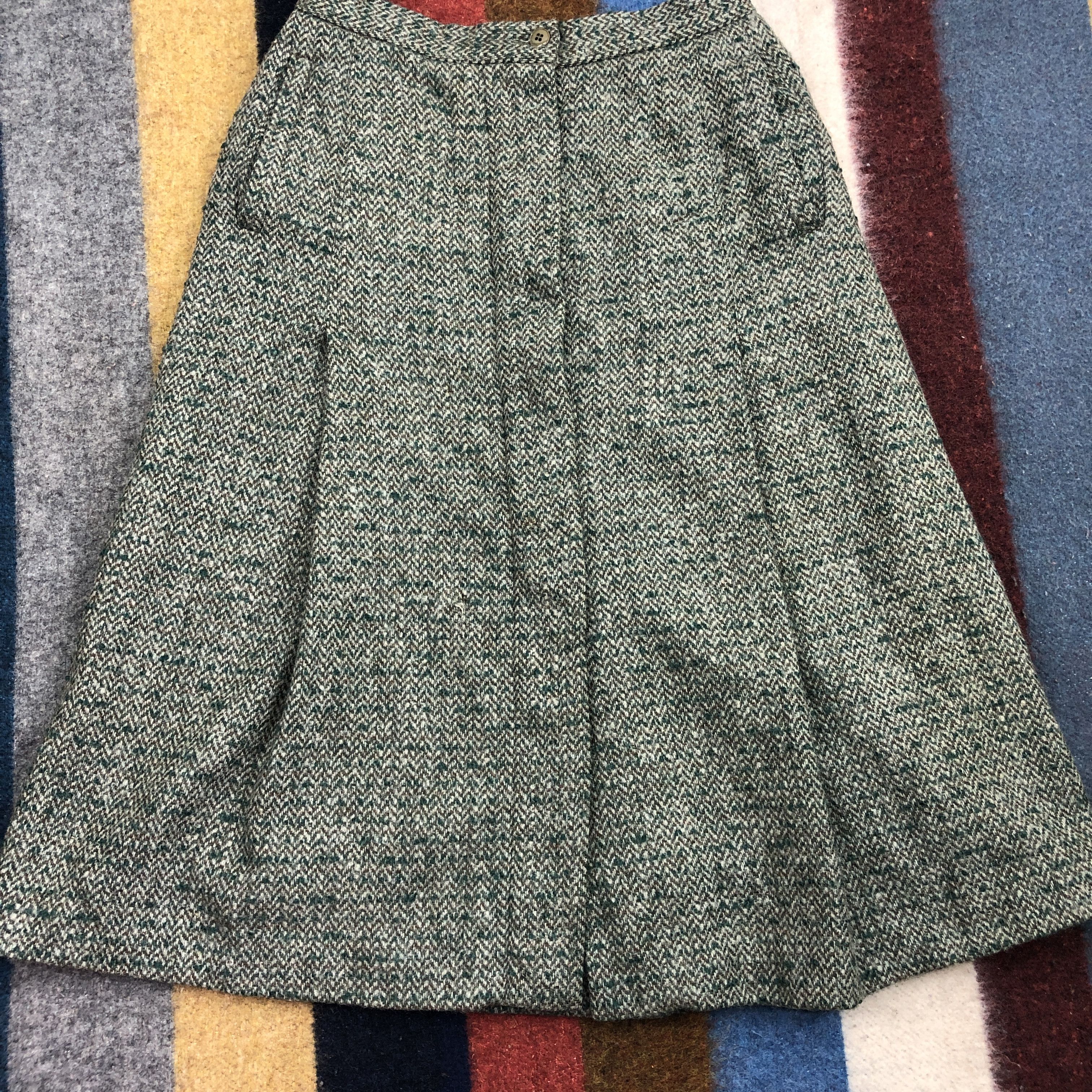 Vintage Vintage BIESSA MADE IN ITALY Viscosa Mini Skirt #0452/S Size 27" / US 4 / IT 40 - 3 Thumbnail