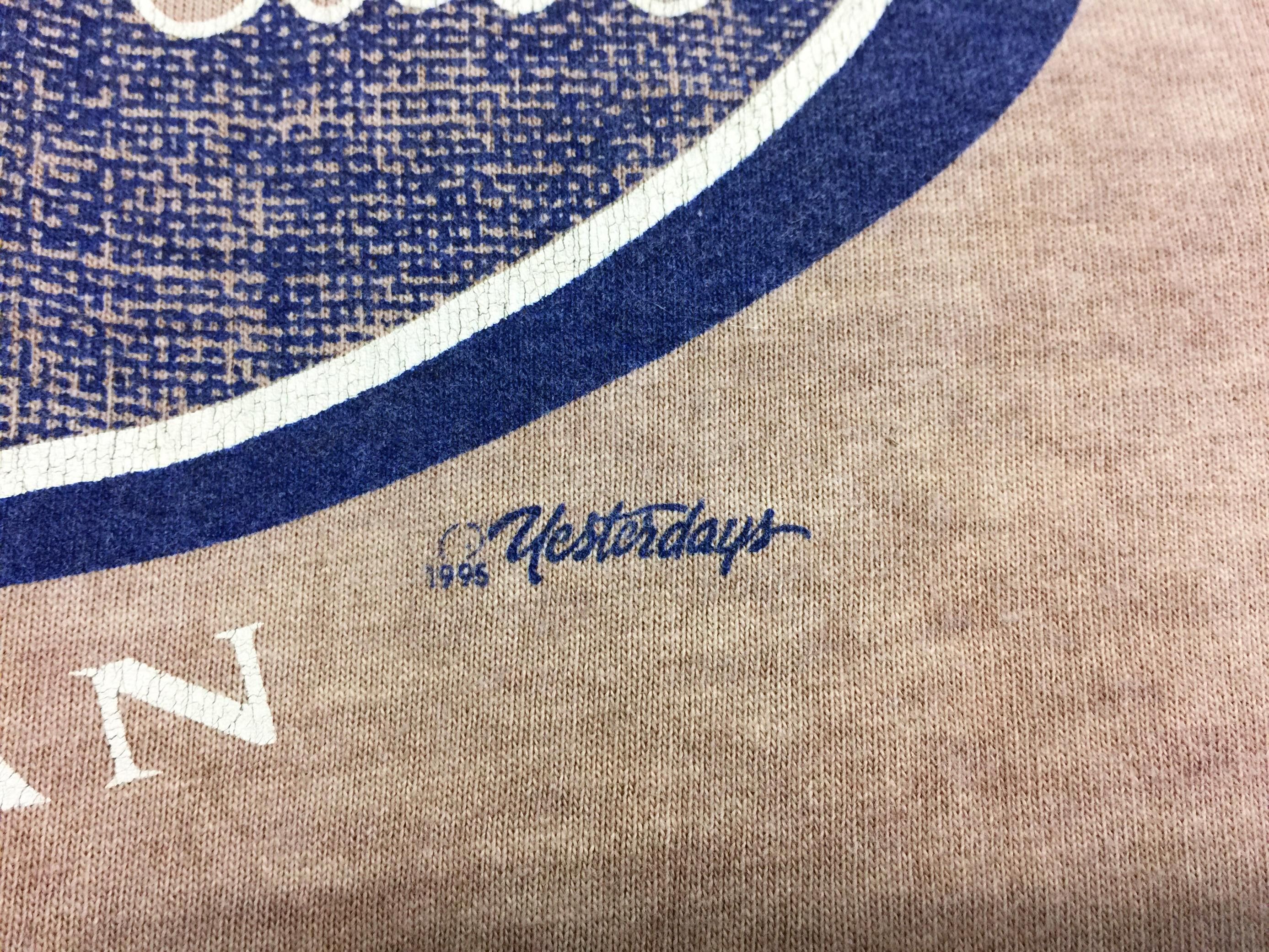 Vintage Vtg 1995 Yesterdays Pacific Island Club Guam Saipan Tees Size US S / EU 44-46 / 1 - 9 Thumbnail