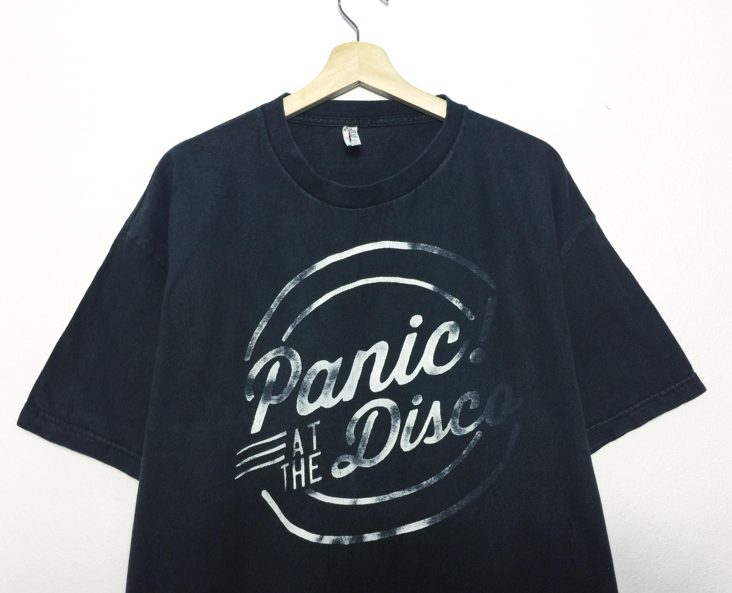 Band Tees Rare Panic At The Disco X Weezer US Tour 2016 Band Tees Size US XL / EU 56 / 4 - 2 Thumbnail