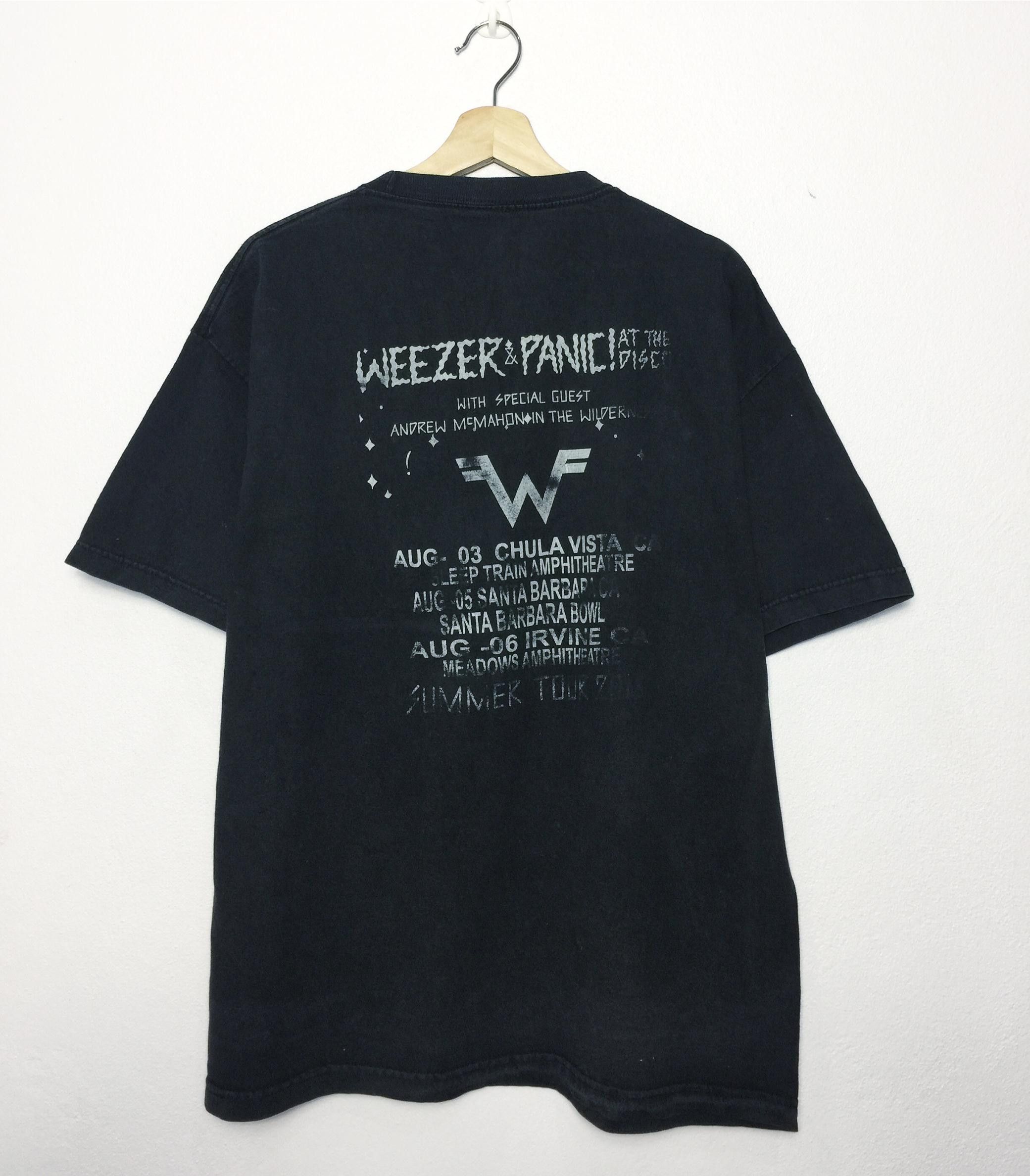 Band Tees Rare Panic At The Disco X Weezer US Tour 2016 Band Tees Size US XL / EU 56 / 4 - 7 Thumbnail