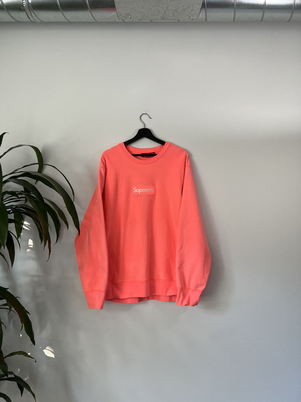 Image of Supreme Fw18 Box Logo Crewneck in Fluorescent Pink, Men's (Size XL)