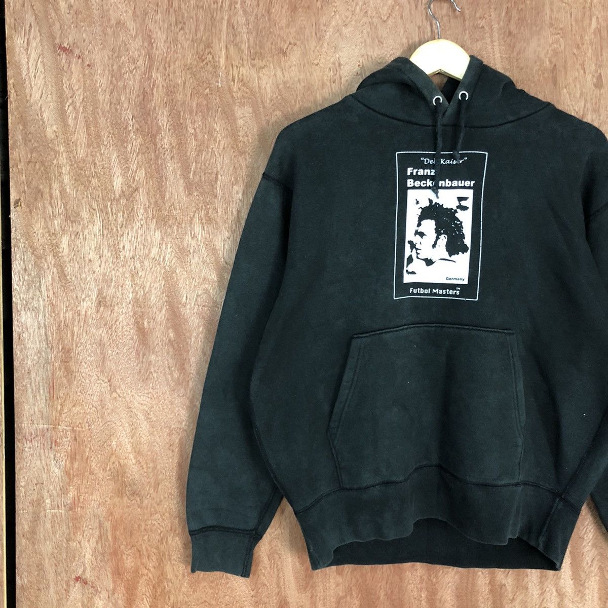 Edition Japan DLL Franz Beckenbauer Ballon D'or japan futbol Hoodies #1974 Size US M / EU 48-50 / 2 - 7 Thumbnail