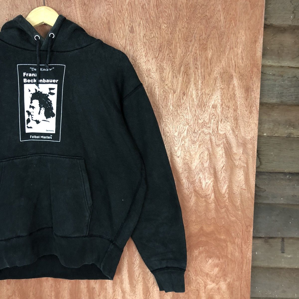 Edition Japan DLL Franz Beckenbauer Ballon D'or japan futbol Hoodies #1974 Size US M / EU 48-50 / 2 - 5 Thumbnail